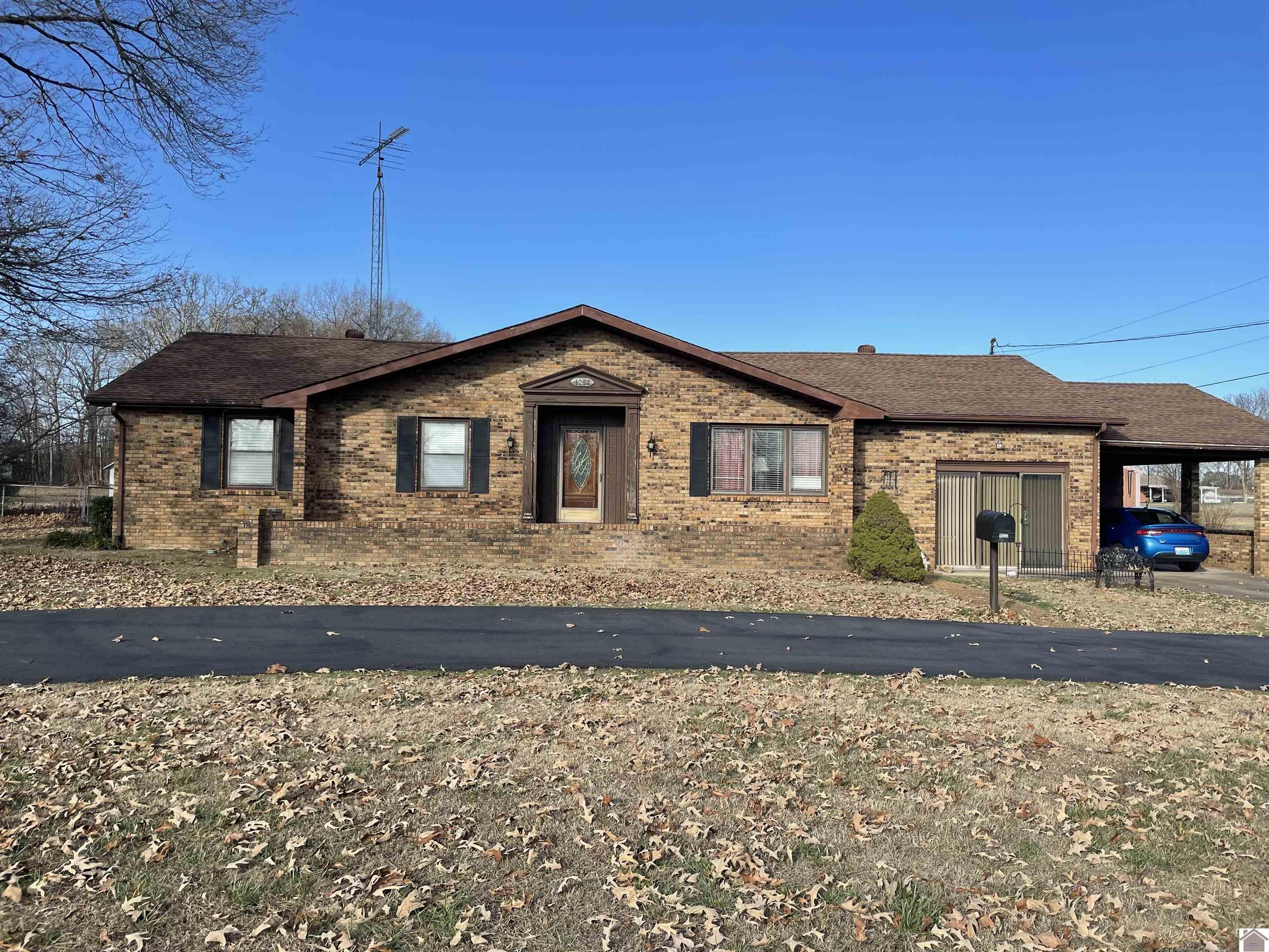 4002 S State Route 121, Murray, KY 42071