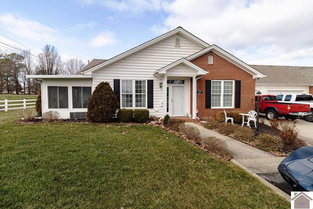 2496 Lakewood Drive, Paducah, KY 42003