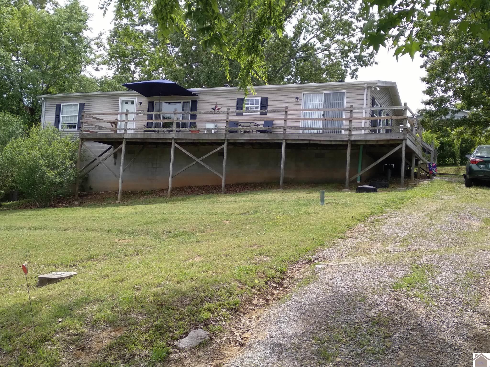 61 E Park Place, Cadiz, KY 42211