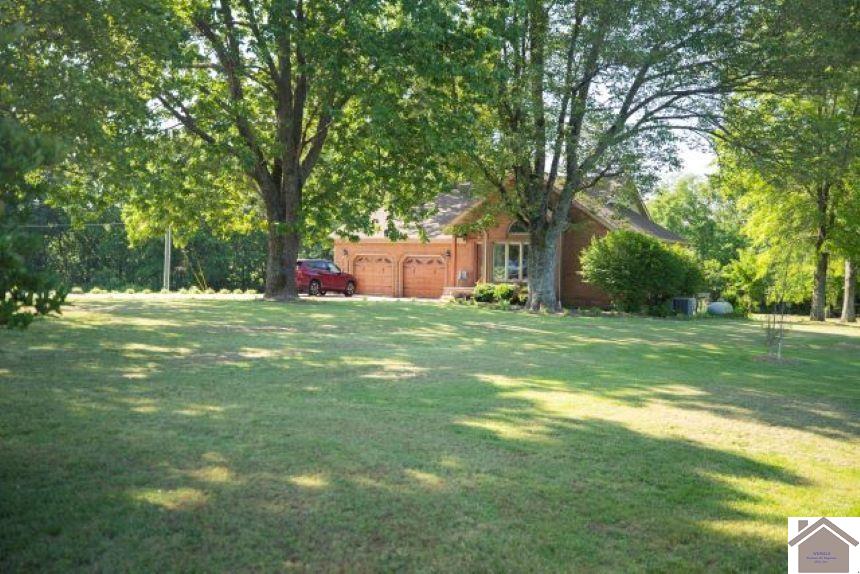 107 Ezell Road, Murray, KY 42071 Listing Photo  27