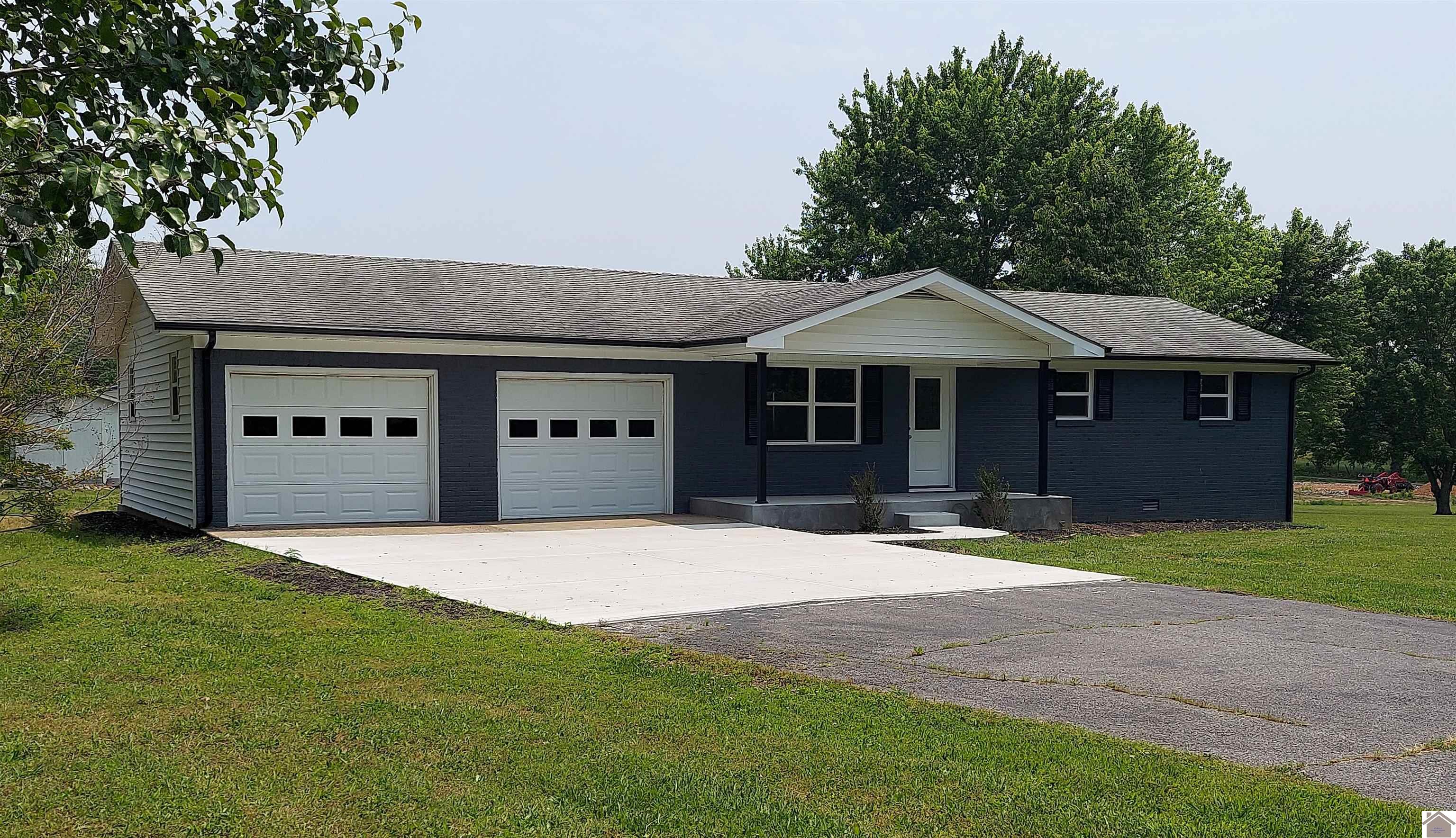 425 Vicksburg Estate Road Benton KY 42044 Sold