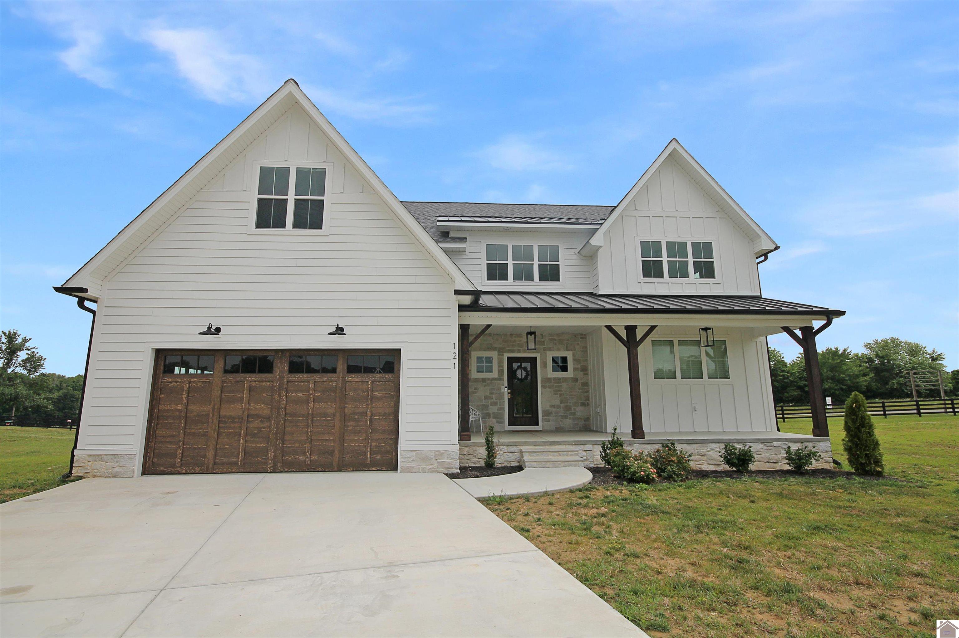 121 Canter Court Paducah, Kentucky 42001 122534 Paducah Kentucky