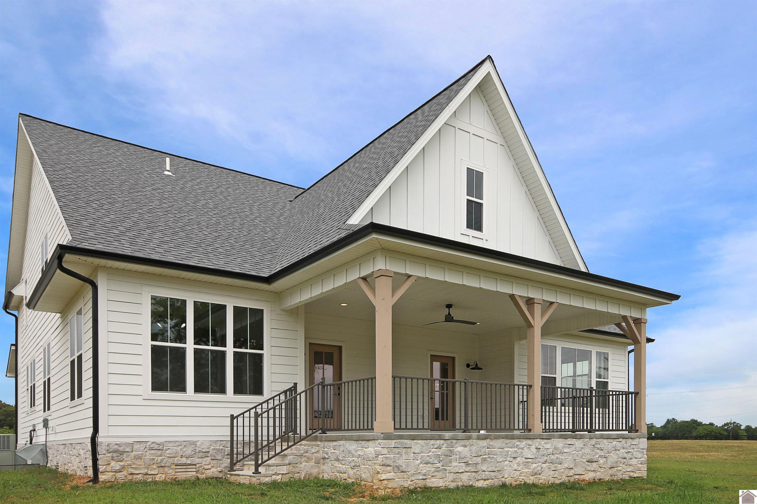 121 Canter Court Paducah, Kentucky 42001 122534 Paducah Kentucky