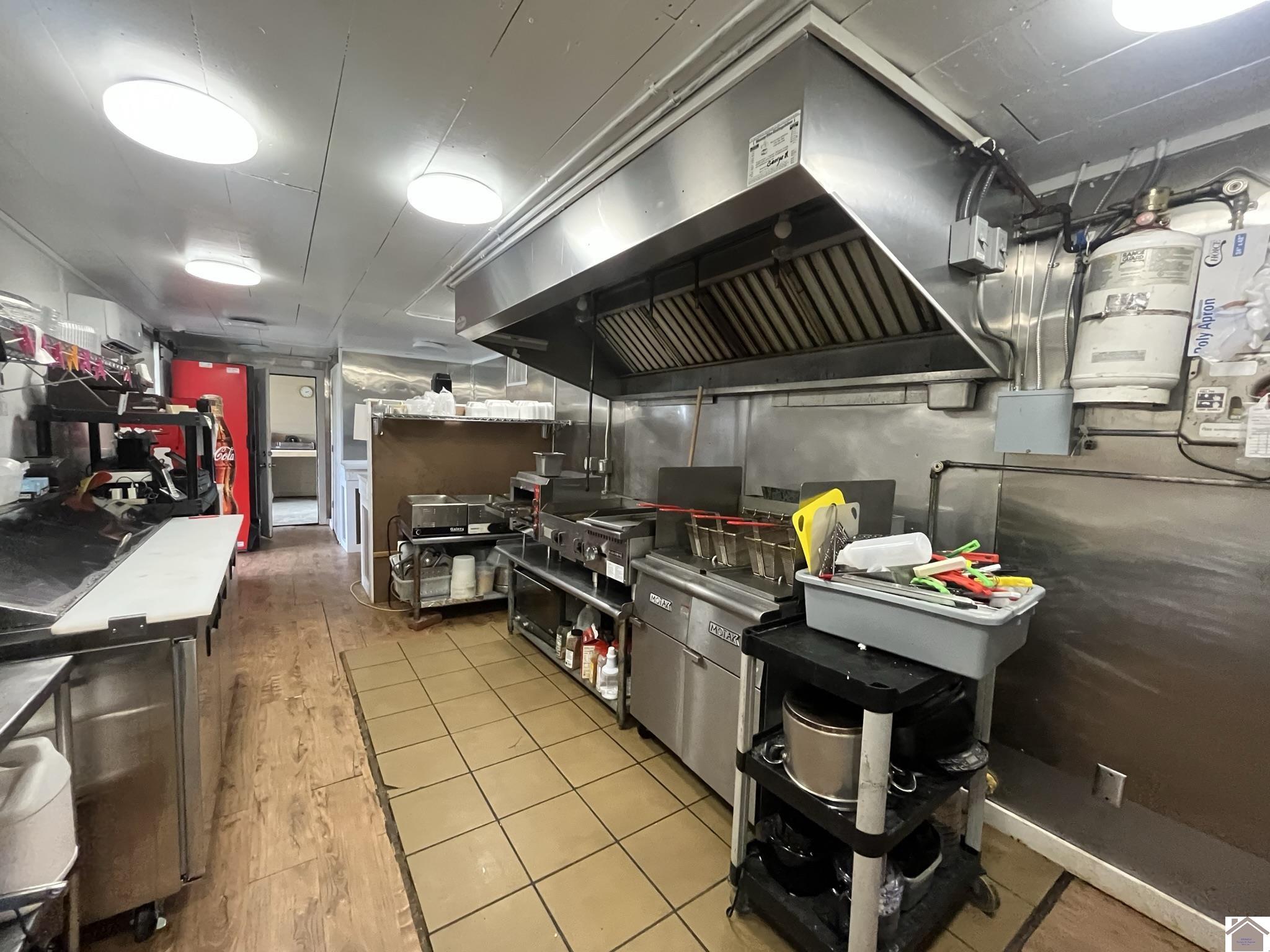 1406 Park Avenue Paducah KY 42001 Active