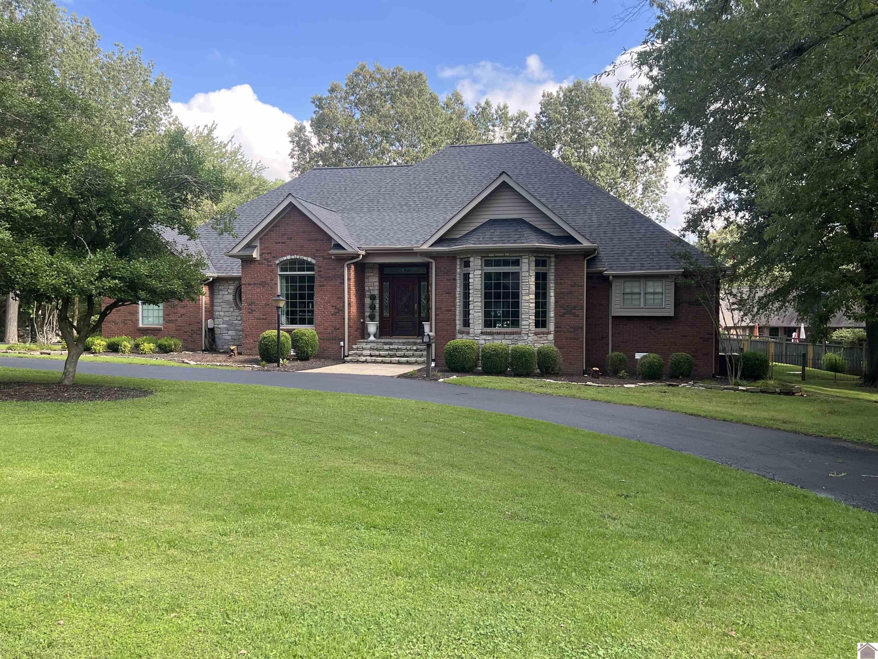 375 Stonegate Drive, Paducah, KY 42003 Listing Photo  1