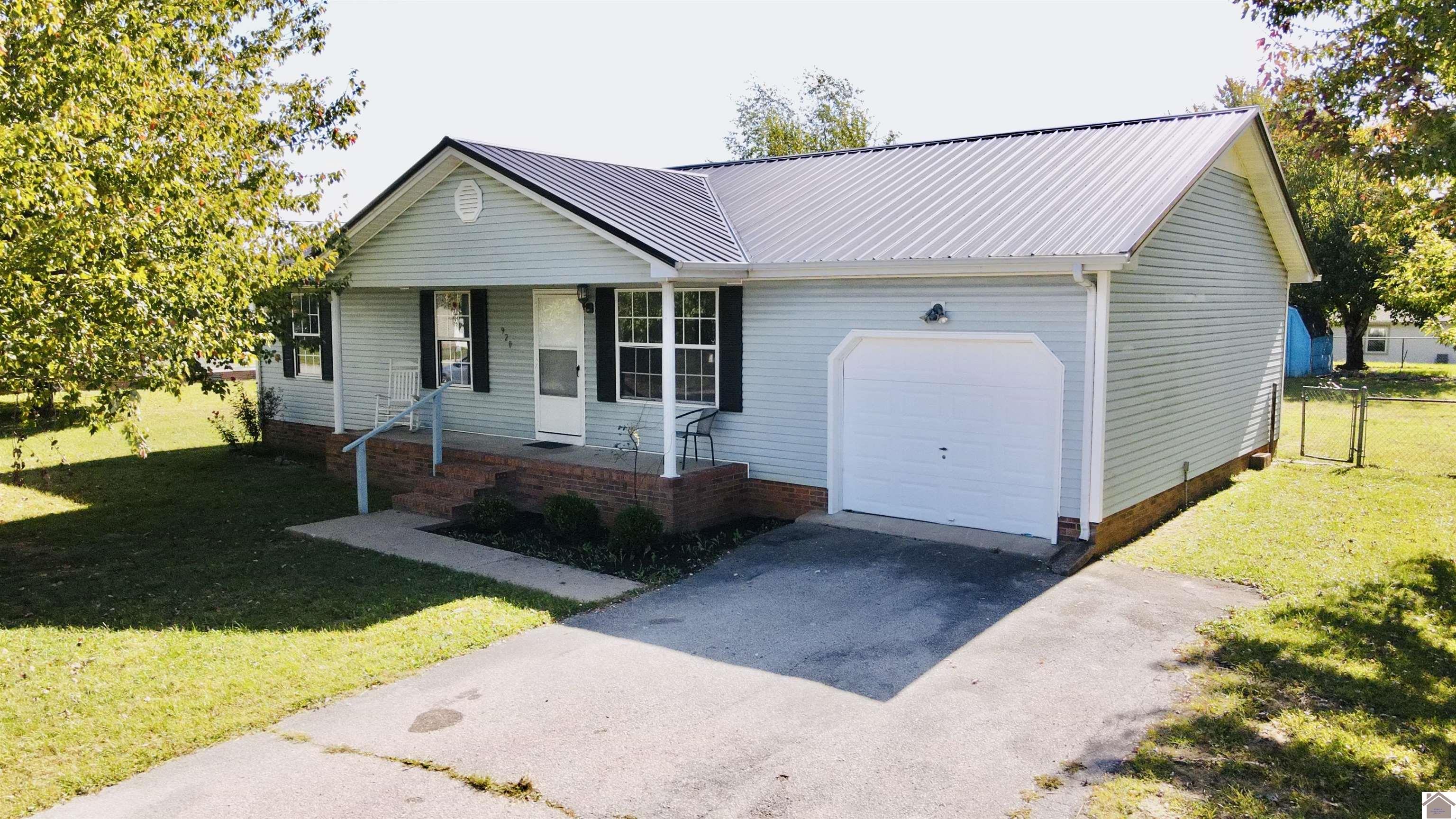 920 Linda Drive Oak Grove KY 42262 Contract Received