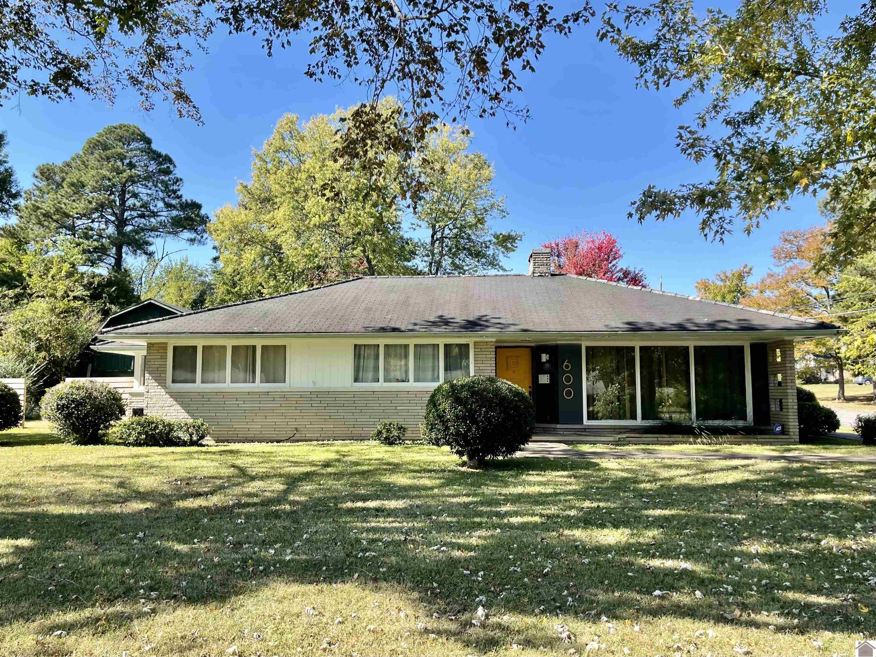 600 Meadow Lane Murray KY 42071 Contract Received