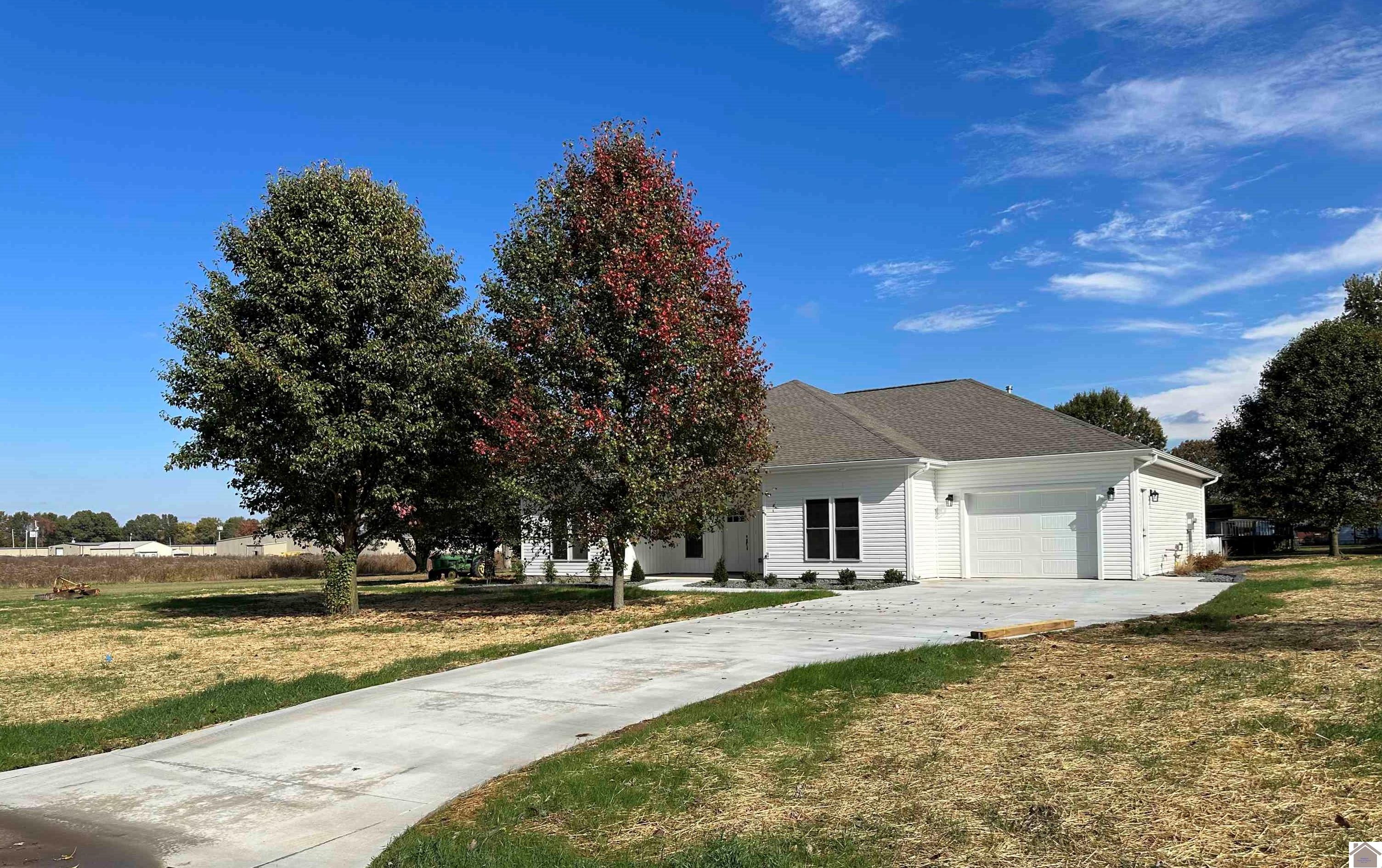 379 Crouch Drive Mayfield KY 42066 Active