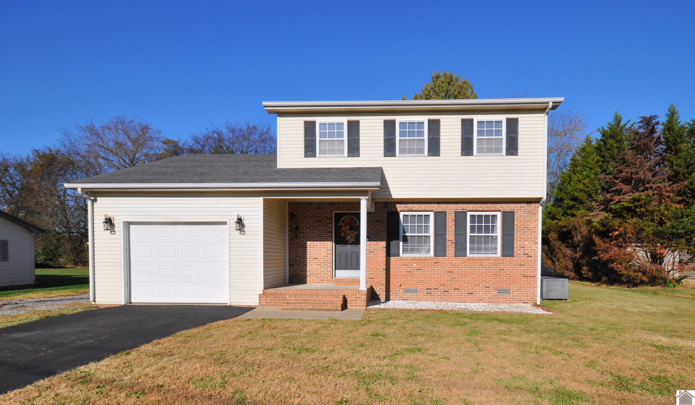 Grand Rivers, Kentucky Homes for Sale