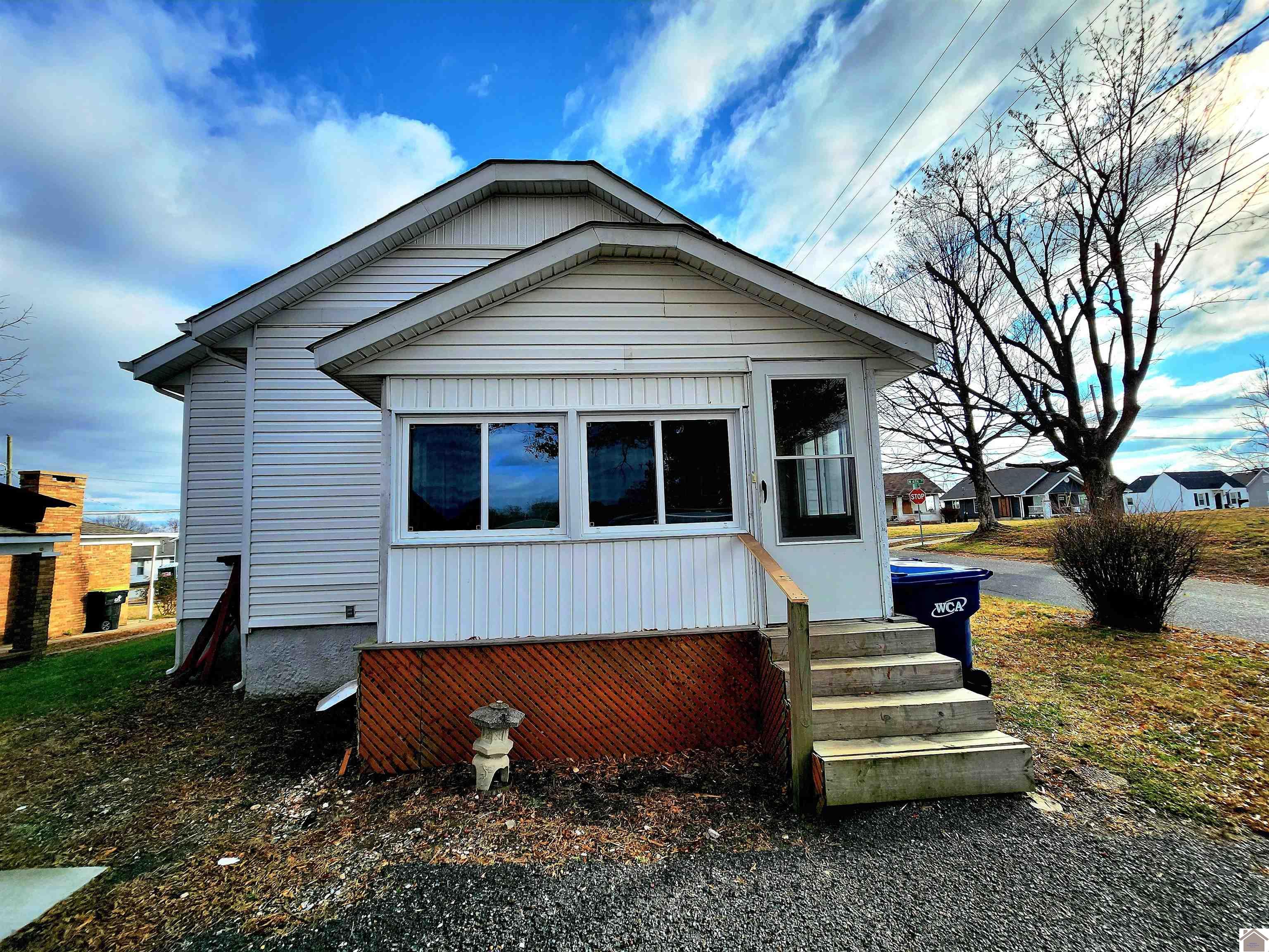 603 N 6th Mayfield KY 42066 Active