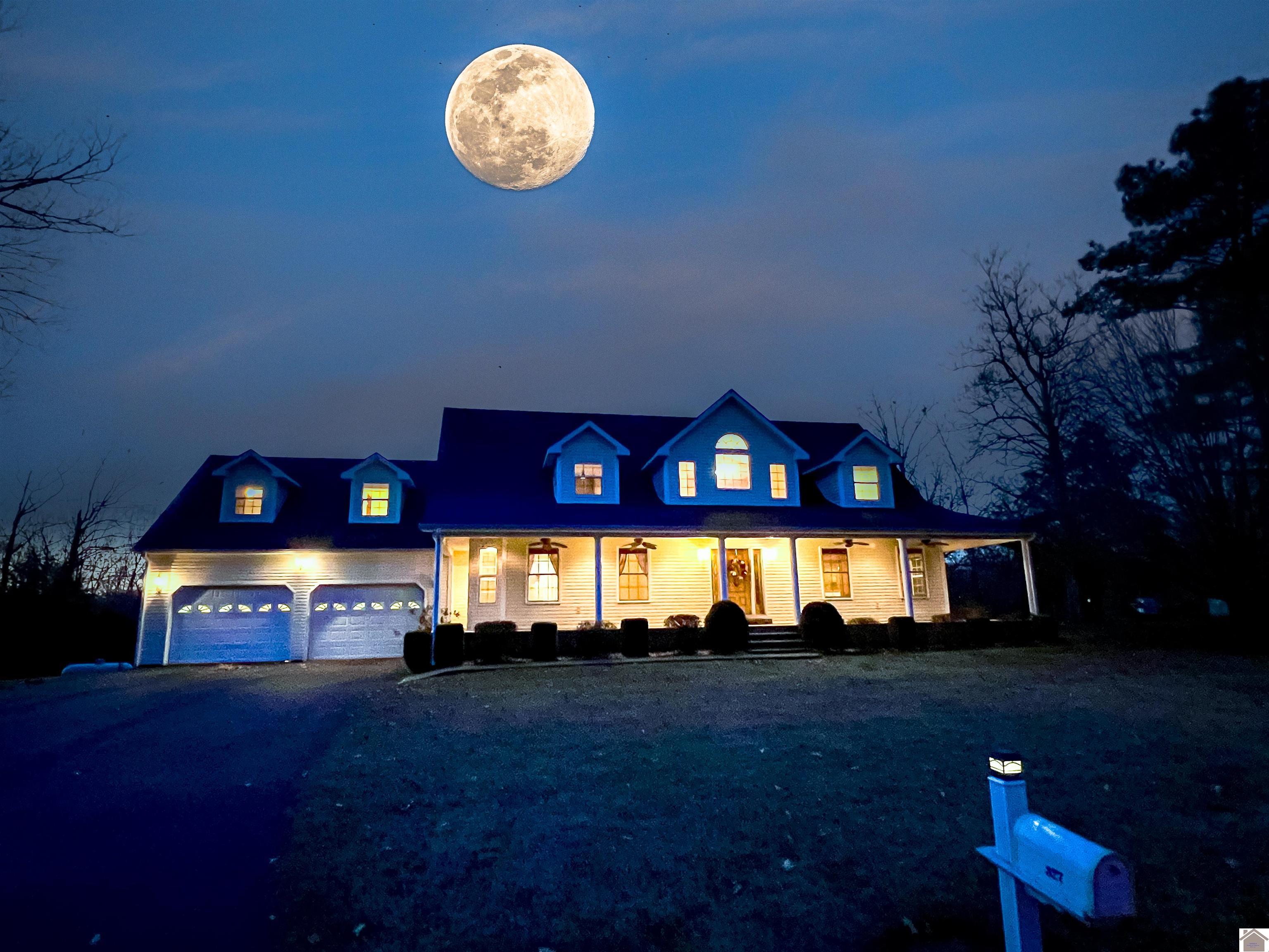 327 Edgewood Drive Murray KY 42071 Active