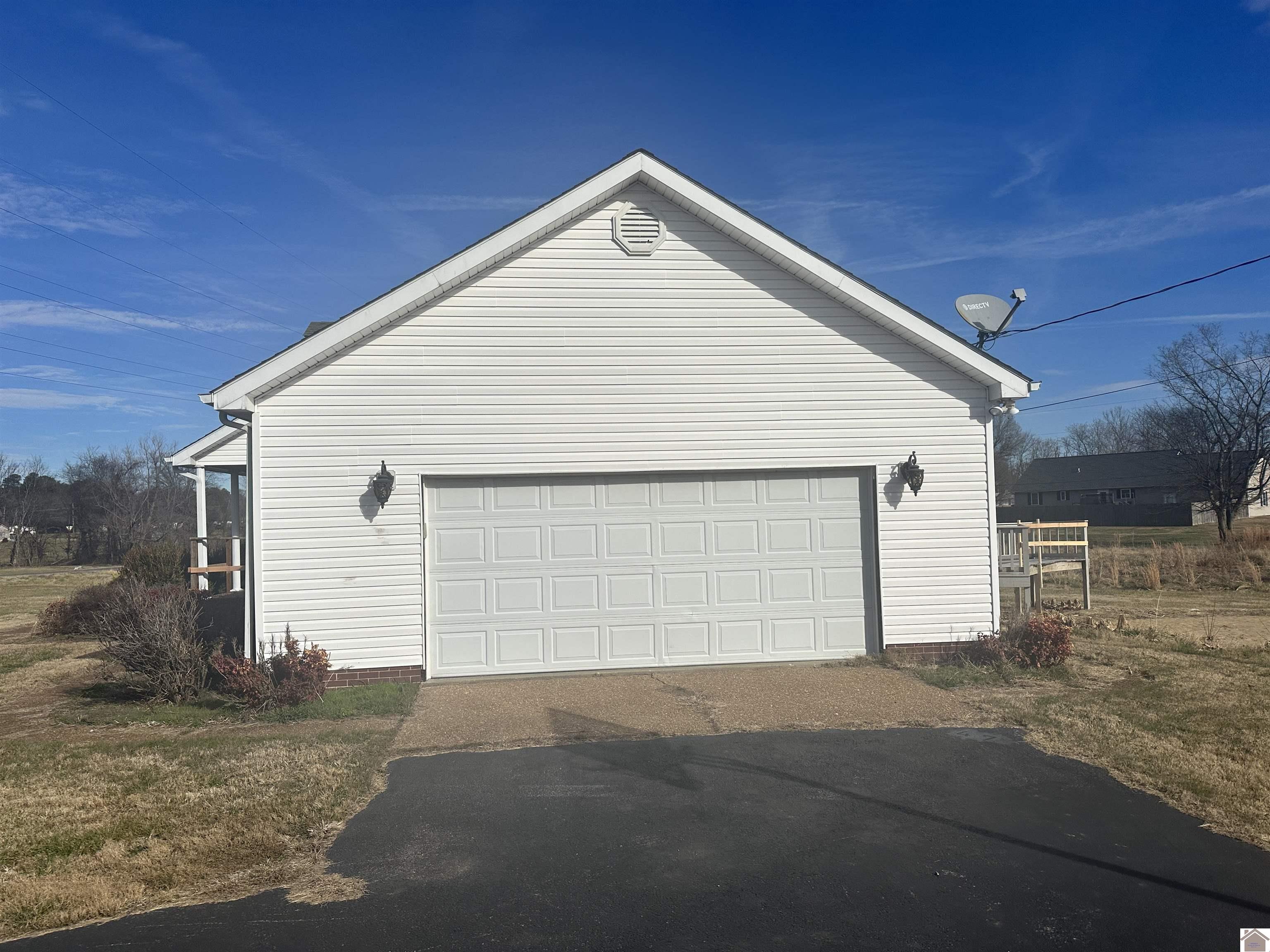 74 Woodgrove Lane Benton KY 42025 Active