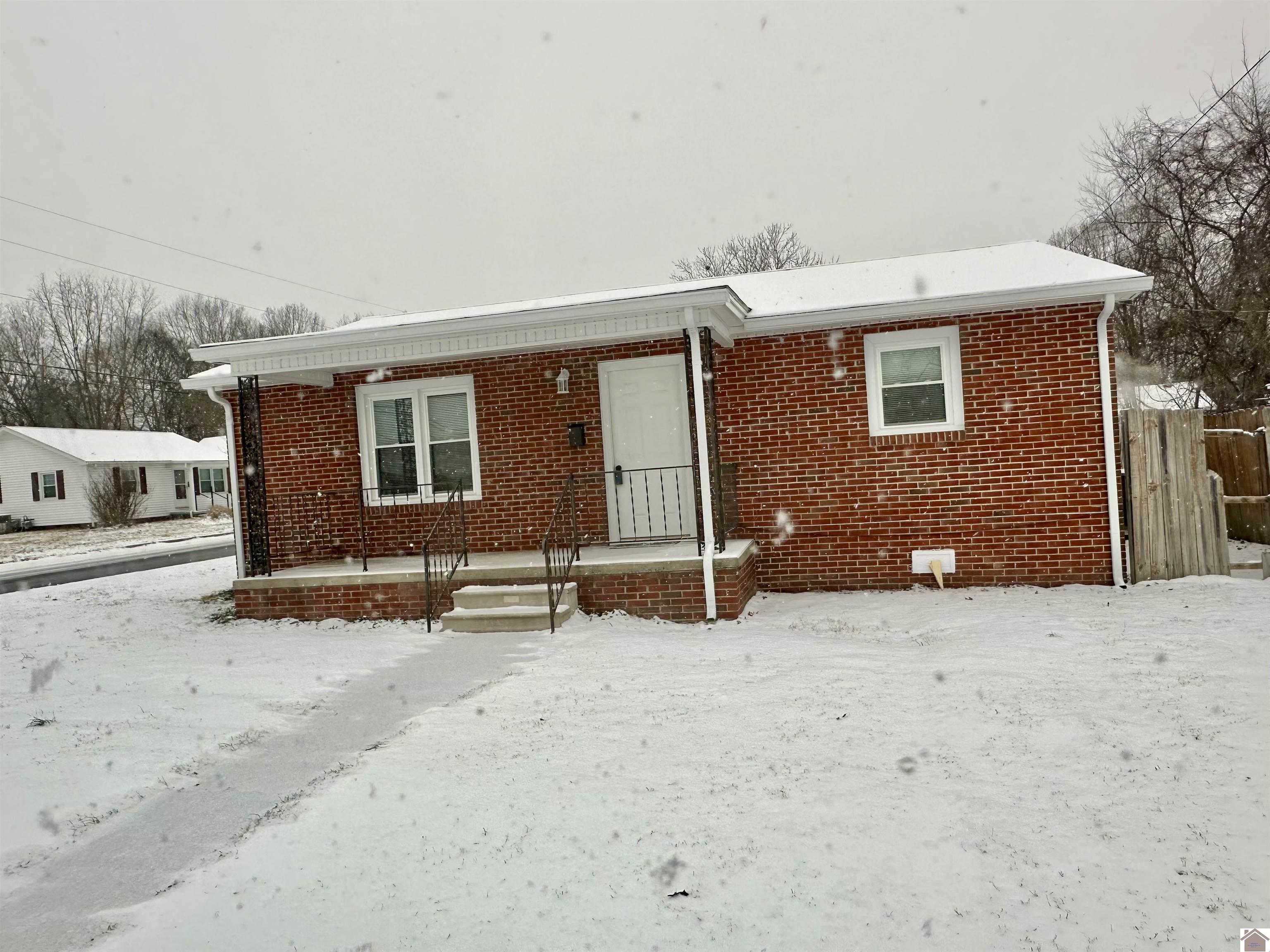 712 Olive Benton KY 42025 Active