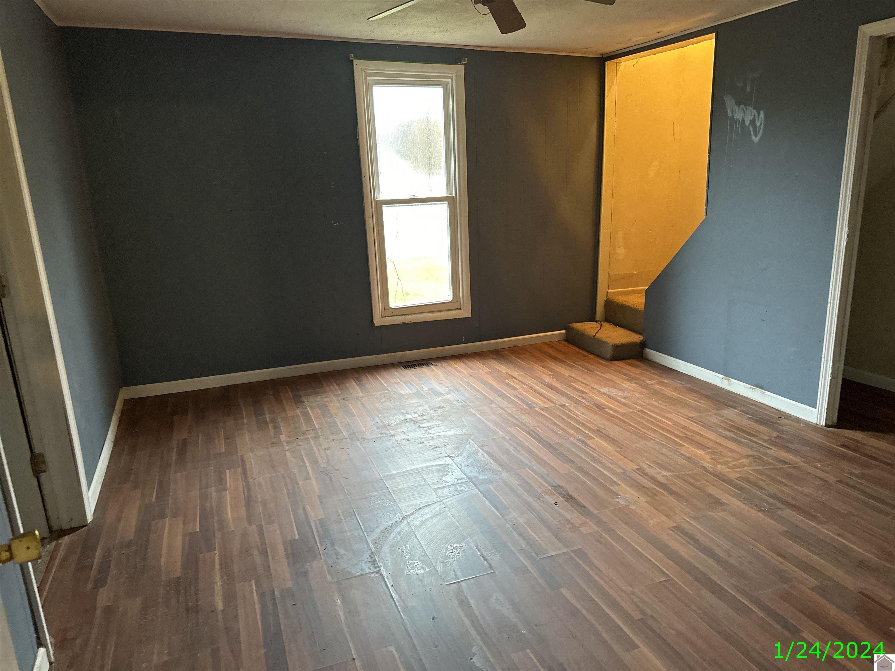 146 E WALNUT ST Mortons Gap KY 42440 Active