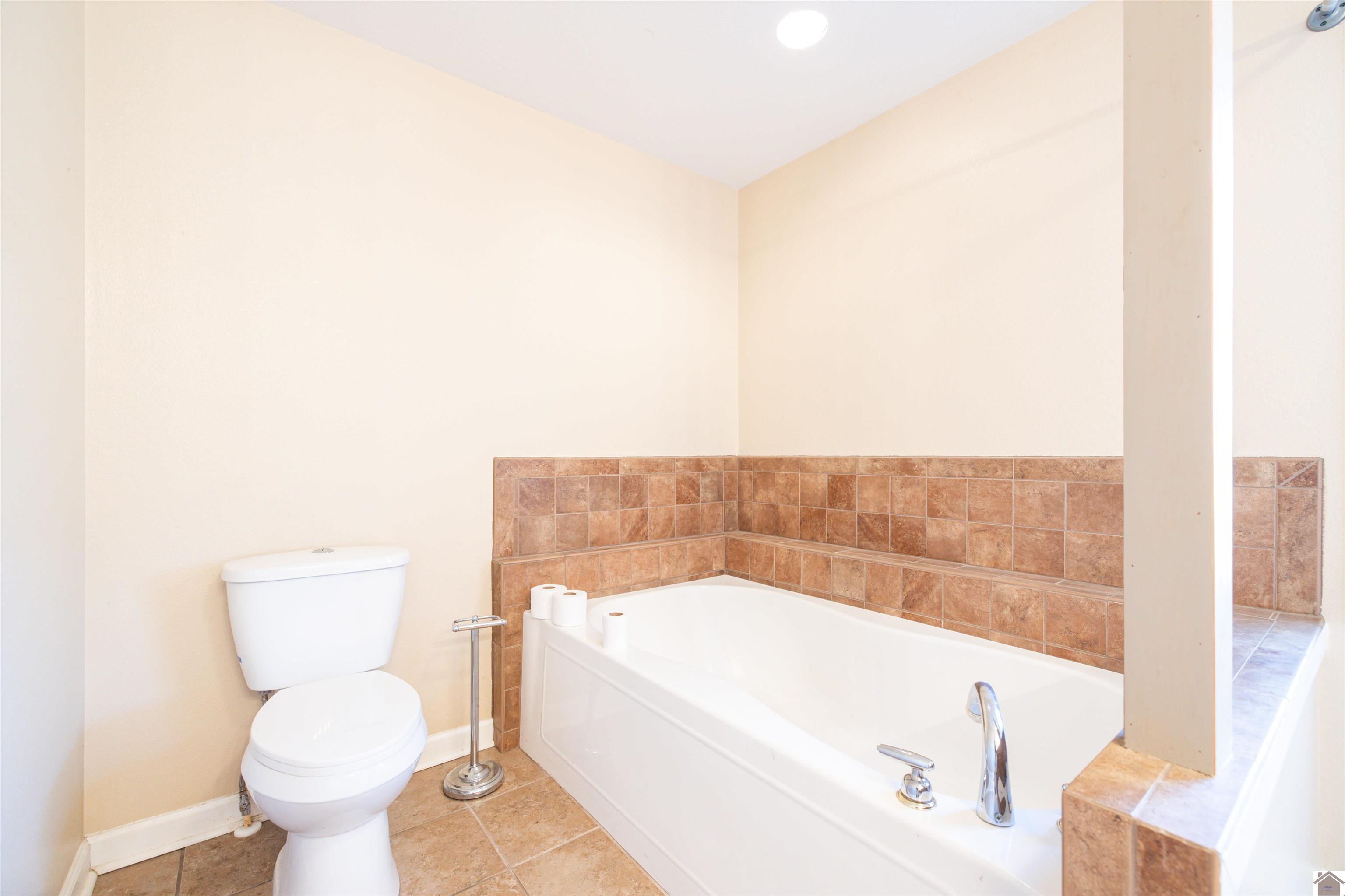 11845 Wallace Road Kevil, Kentucky 42053 125630 Paducah Kentucky