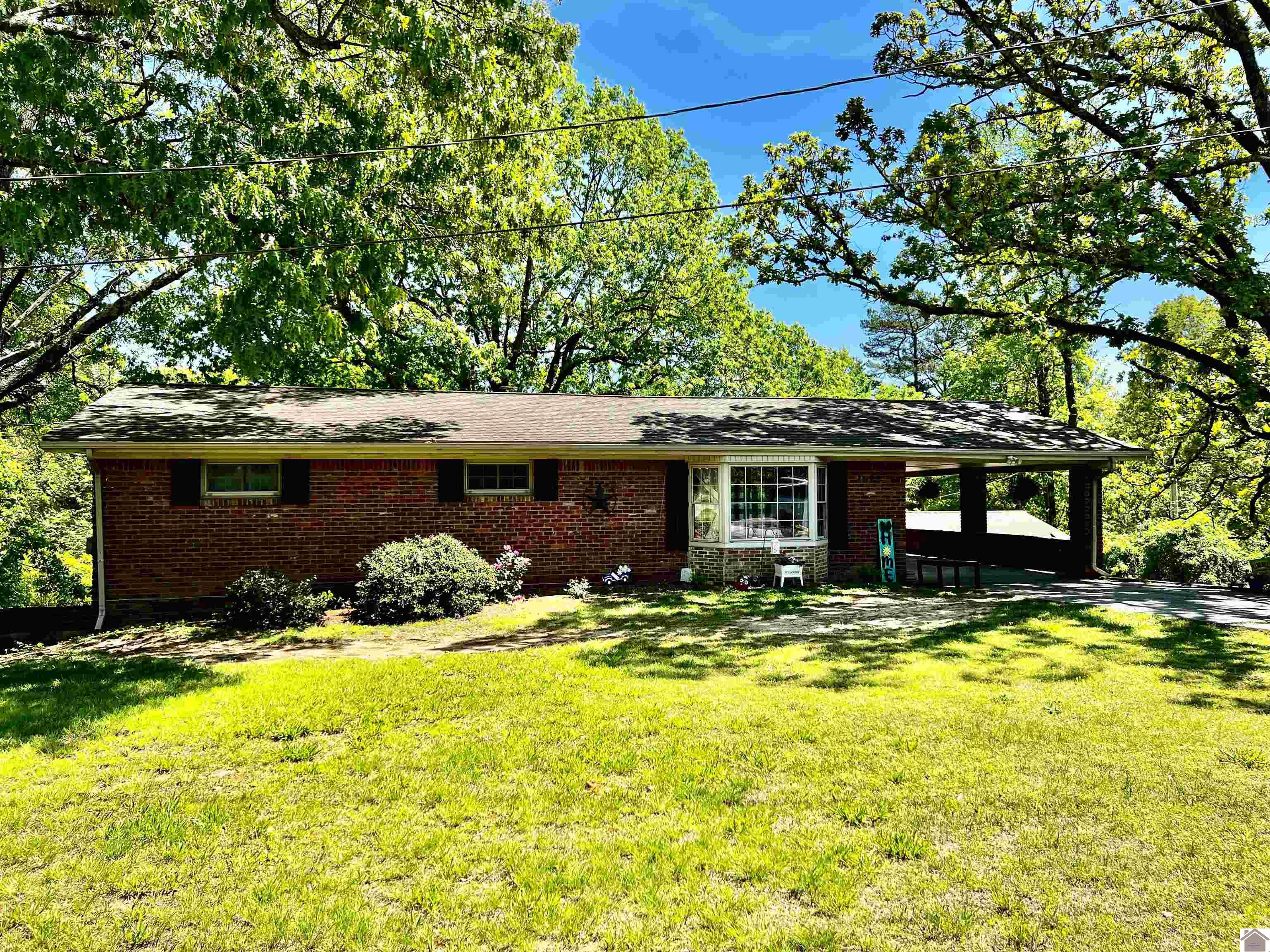 1670 Ridge Road Gilbertsville, KY 42044 Kentucky Real Estate