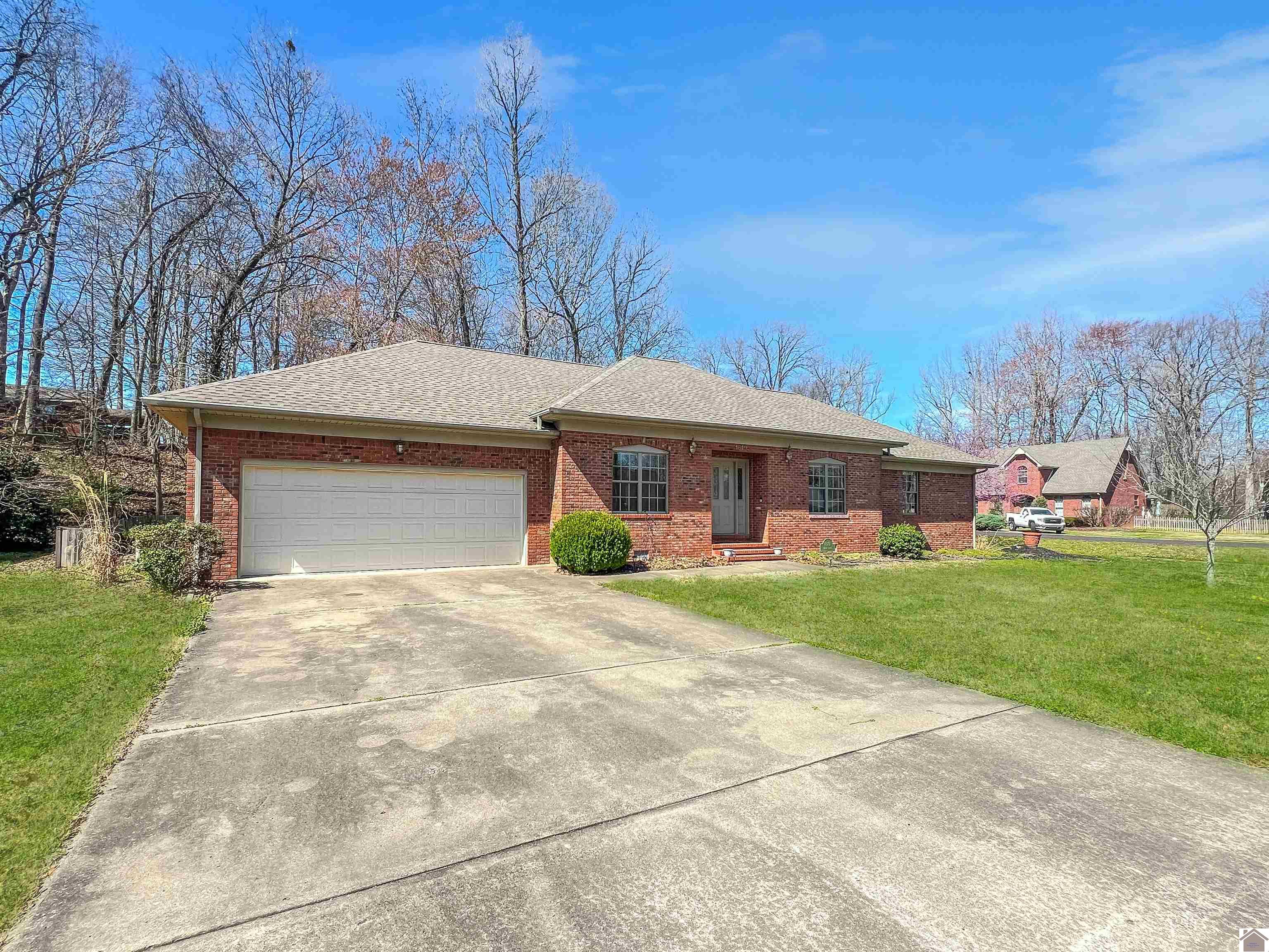 1810 Valley, Murray, KY 42071 Listing Photo  34