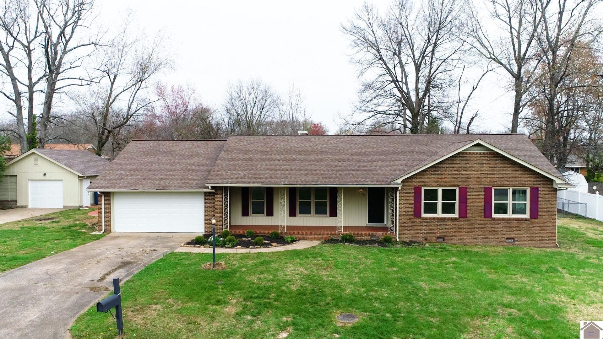 1512 Dudley, Murray, KY 42071 Listing Photo  1