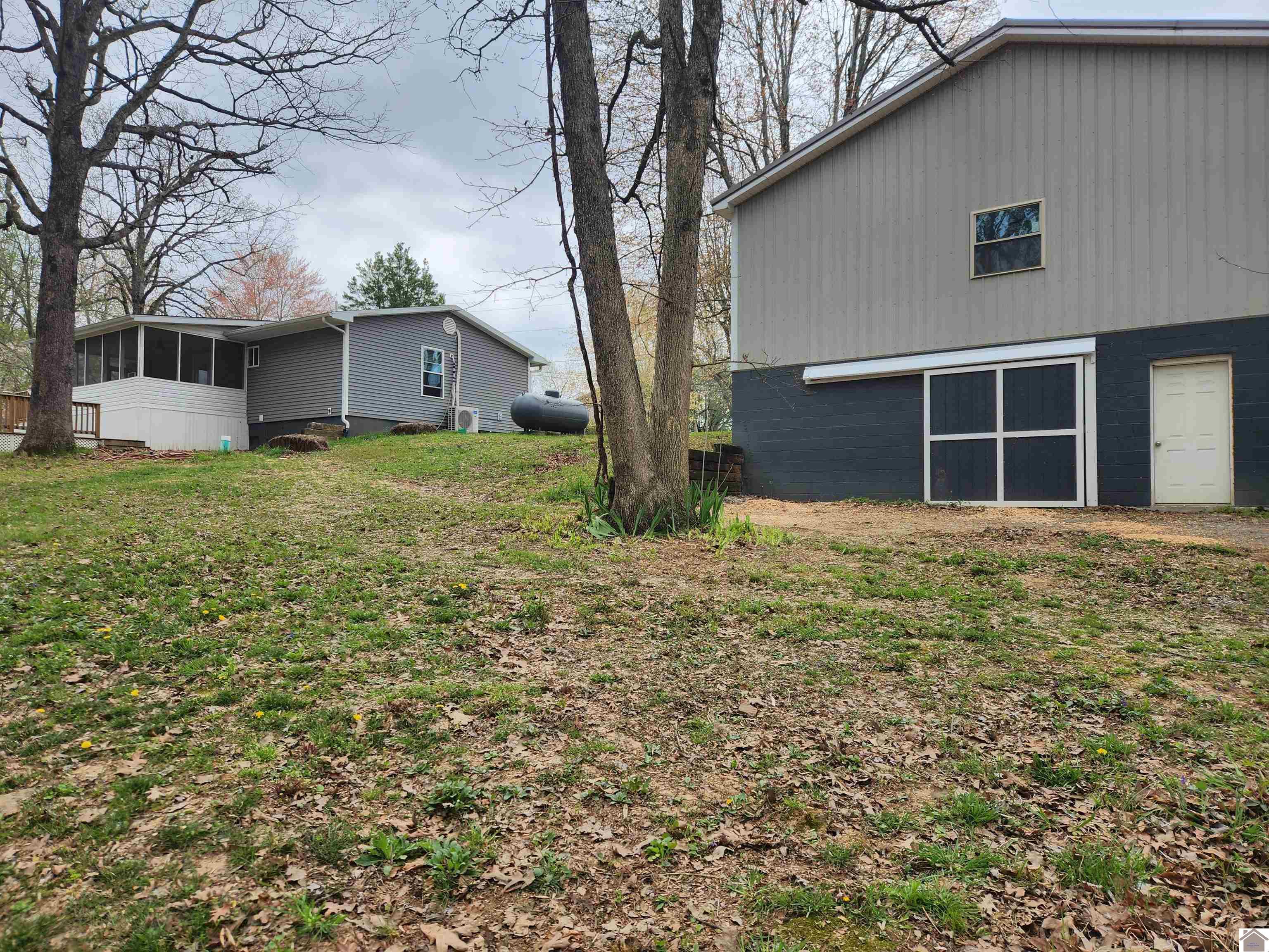 740 Dover, Grand Rivers, KY 42045 Listing Photo  20