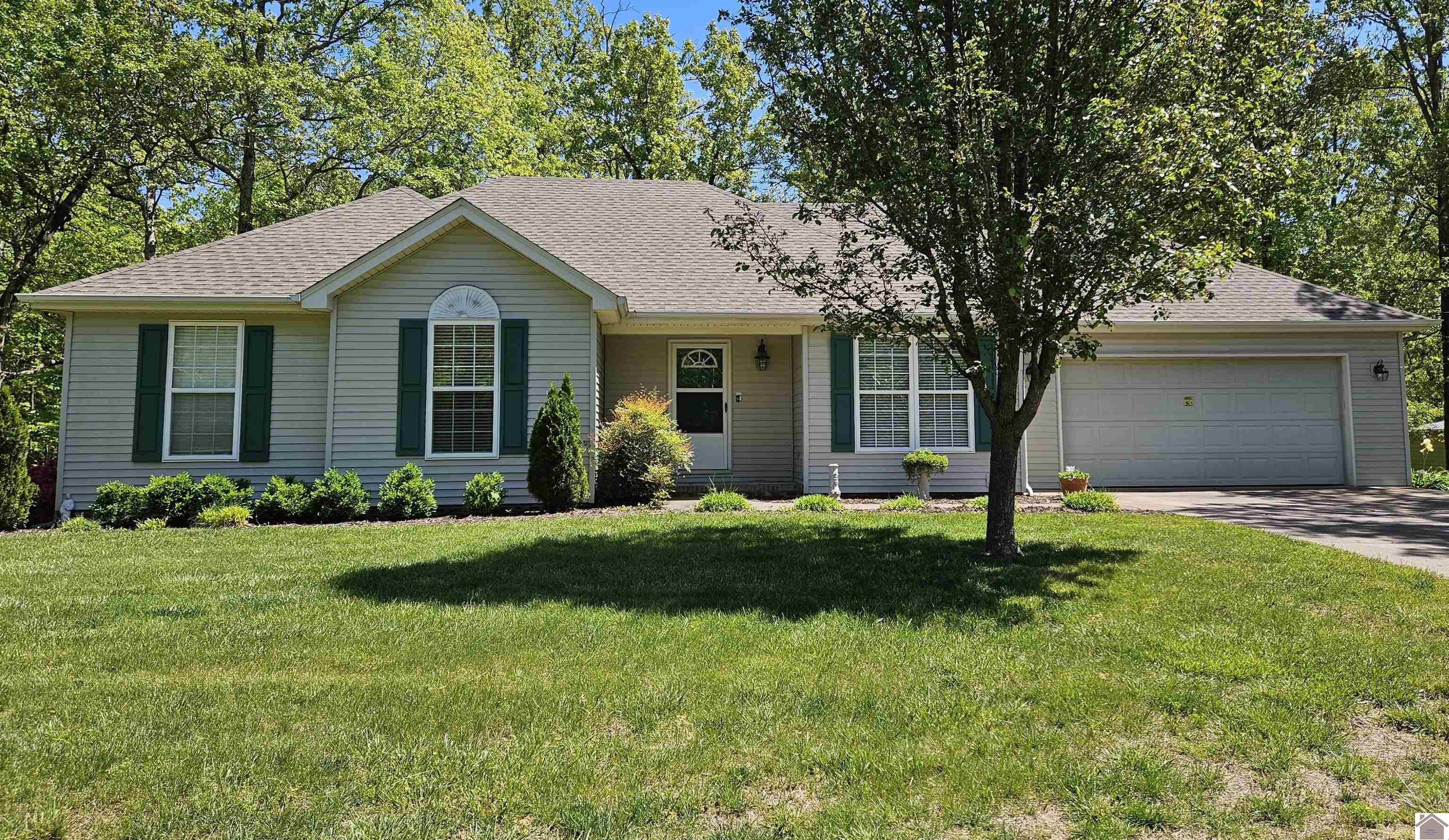 315 Ft. Leisure Trail, Gilbertsville, KY 42044 Listing Photo  1