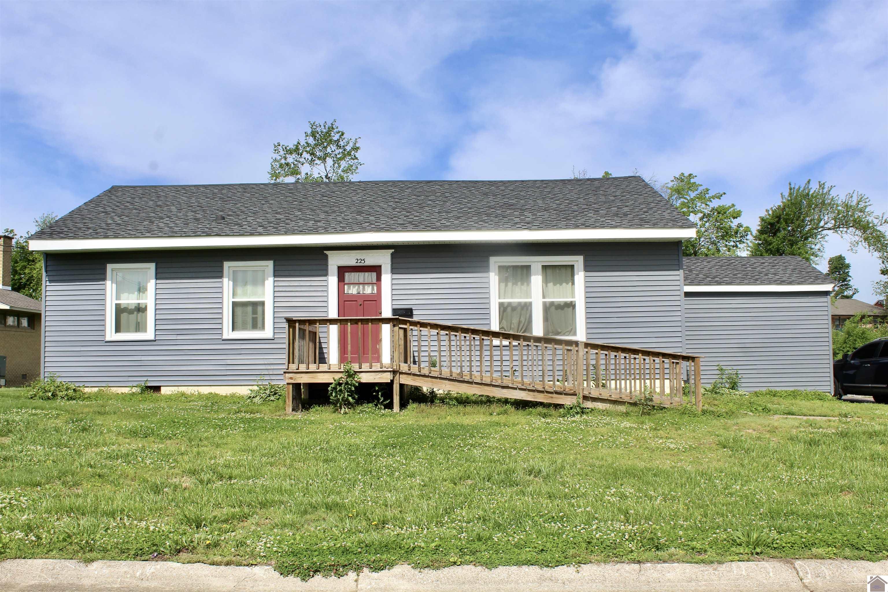 225 N 2nd St, Mayfield, KY 42066 Listing Photo  1