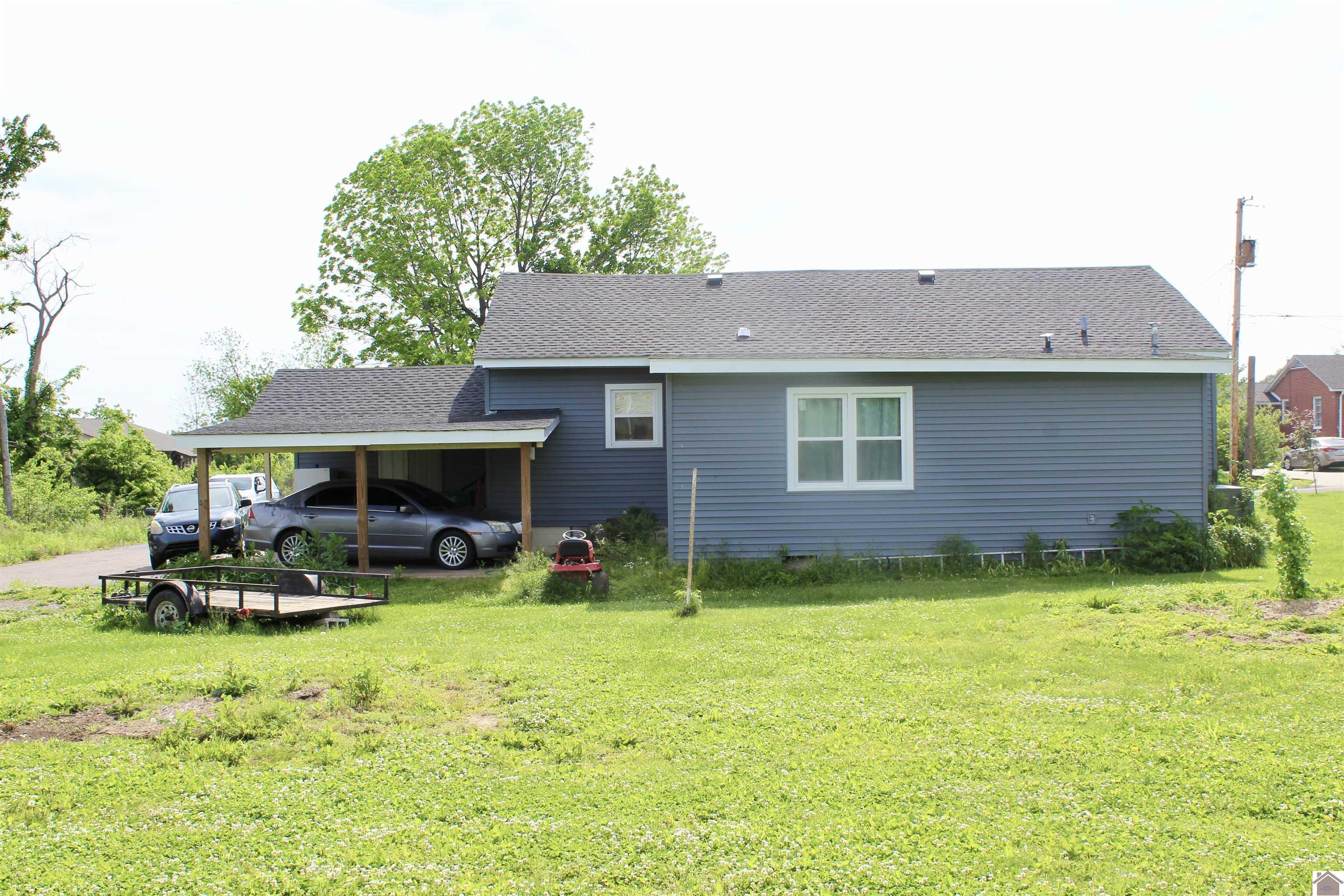225 N 2nd St, Mayfield, KY 42066 Listing Photo  2