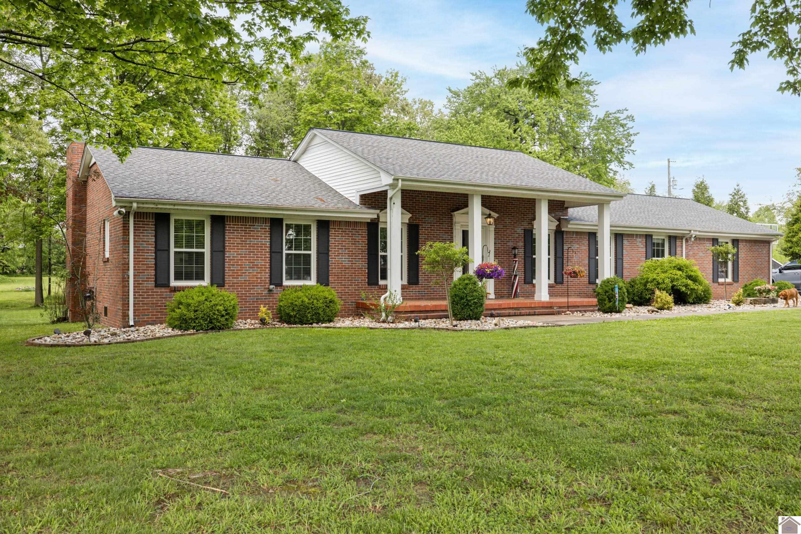 345 Robertson Road South, Murray, KY 42071 Listing Photo  2