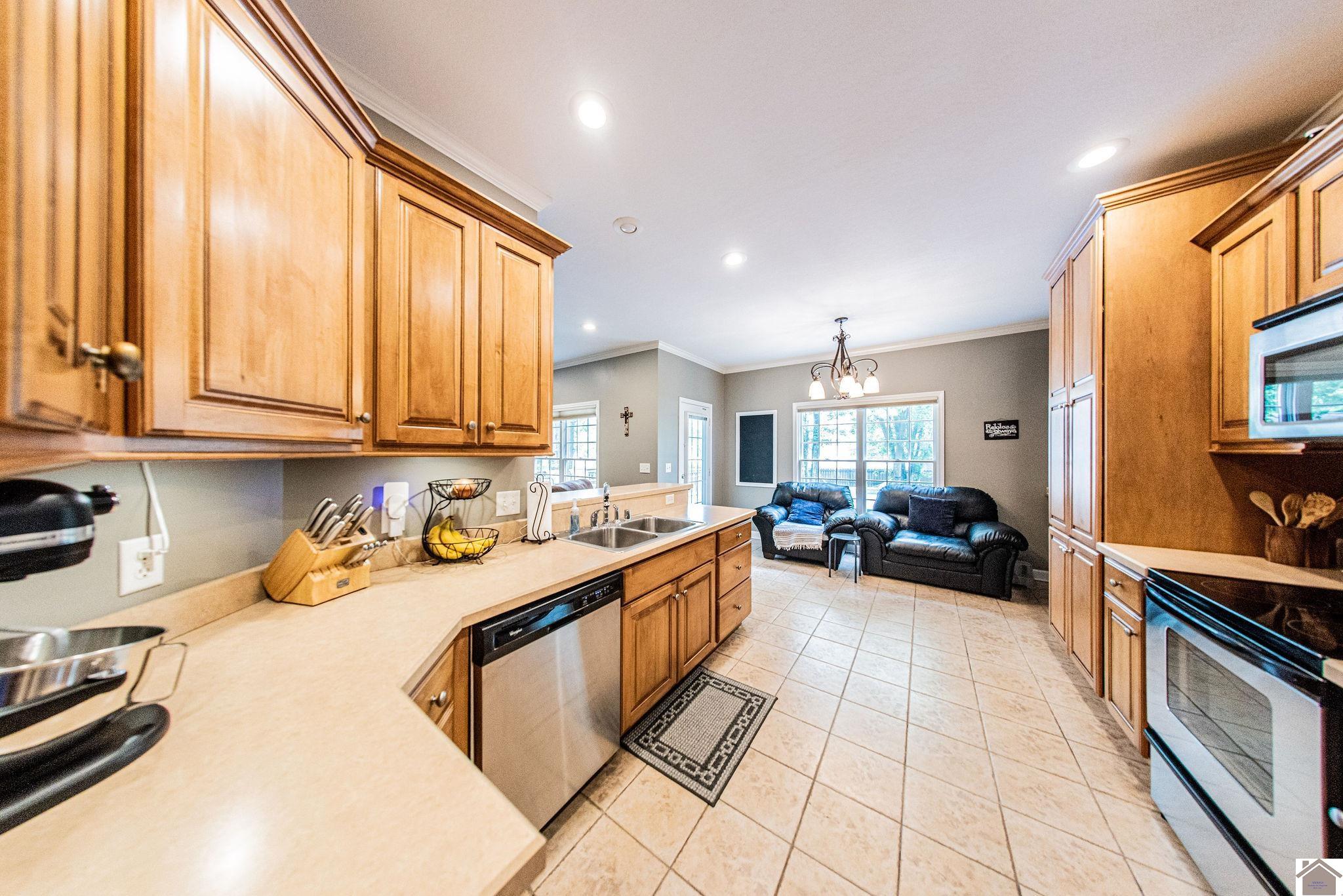 8215 Danube Dr., West Paducah, KY 42086 Listing Photo  11