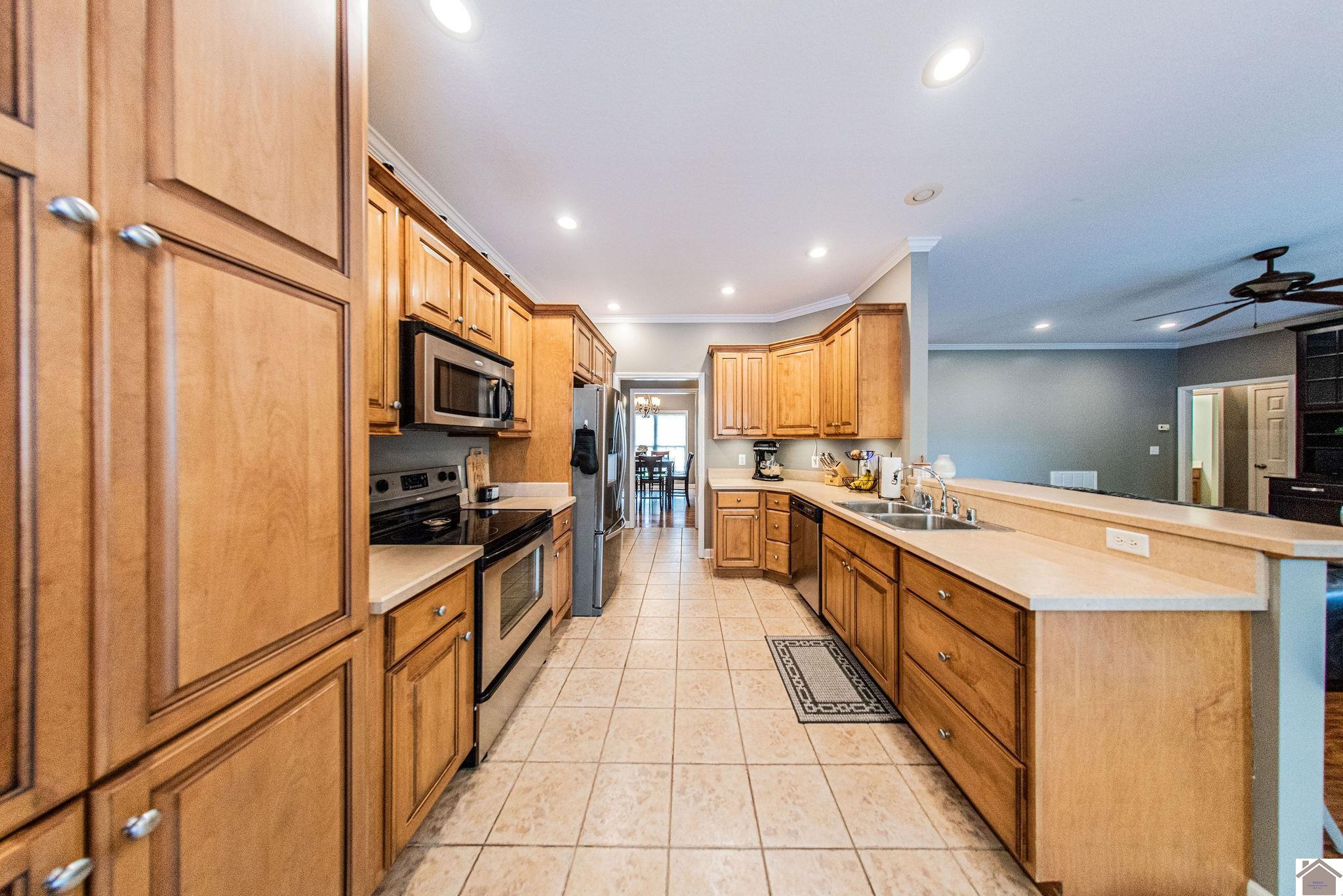 8215 Danube Dr., West Paducah, KY 42086 Listing Photo  14