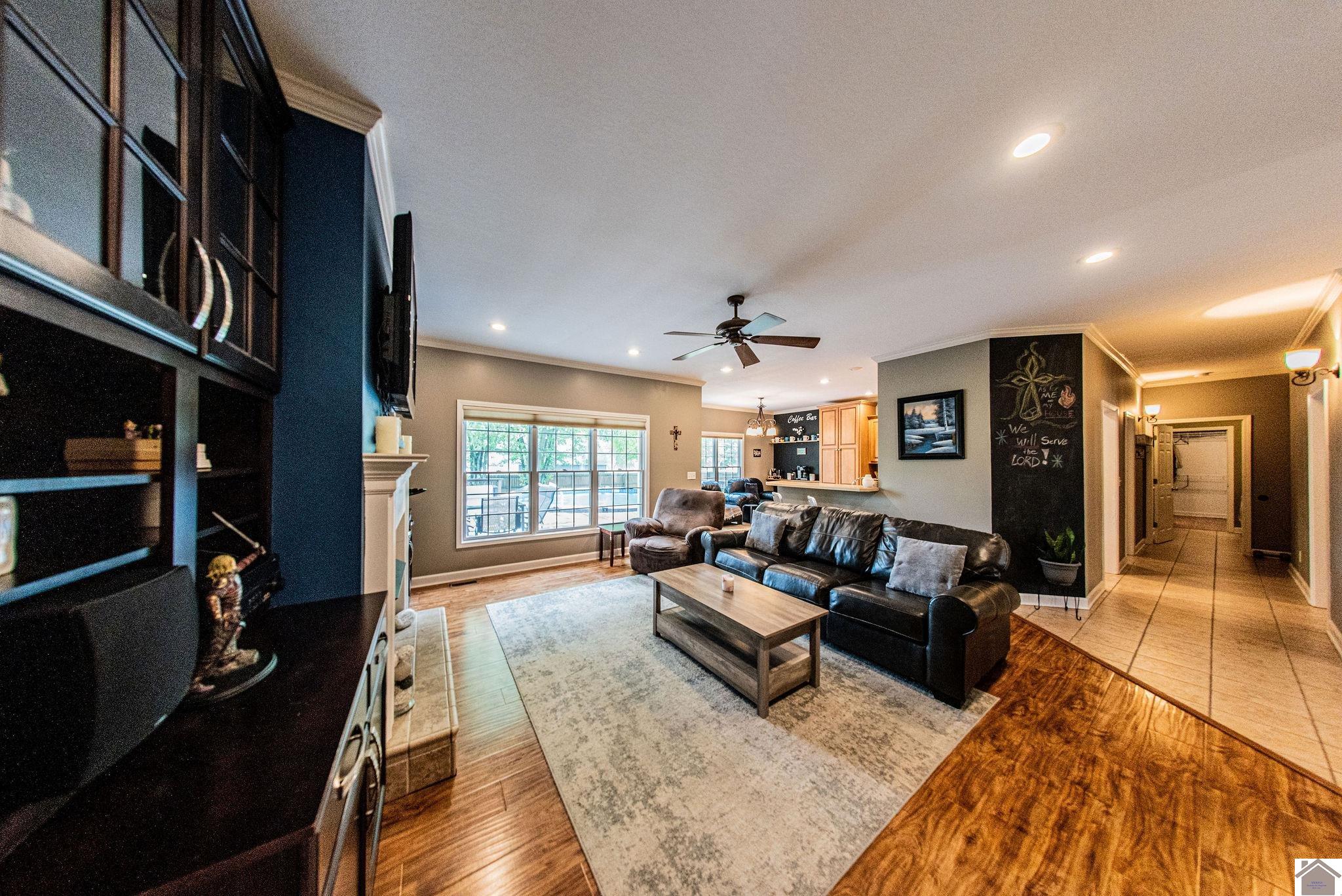 8215 Danube Dr., West Paducah, KY 42086 Listing Photo  6