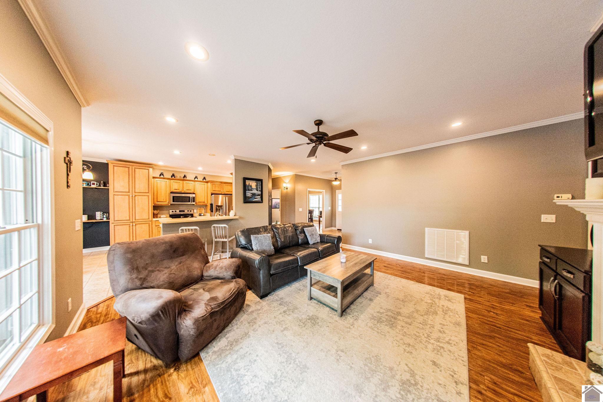 8215 Danube Dr., West Paducah, KY 42086 Listing Photo  7