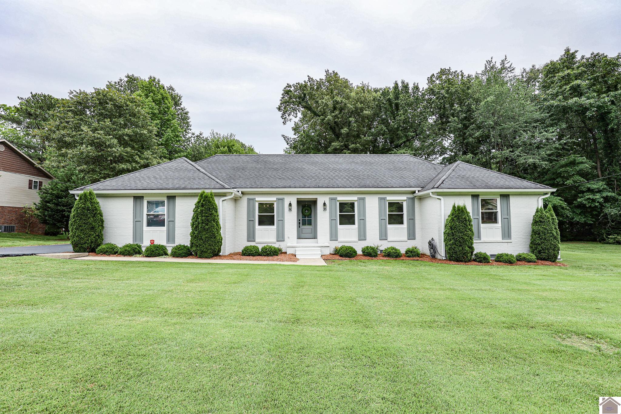 332 Boxwood Drive Paducah KY 42001 Active