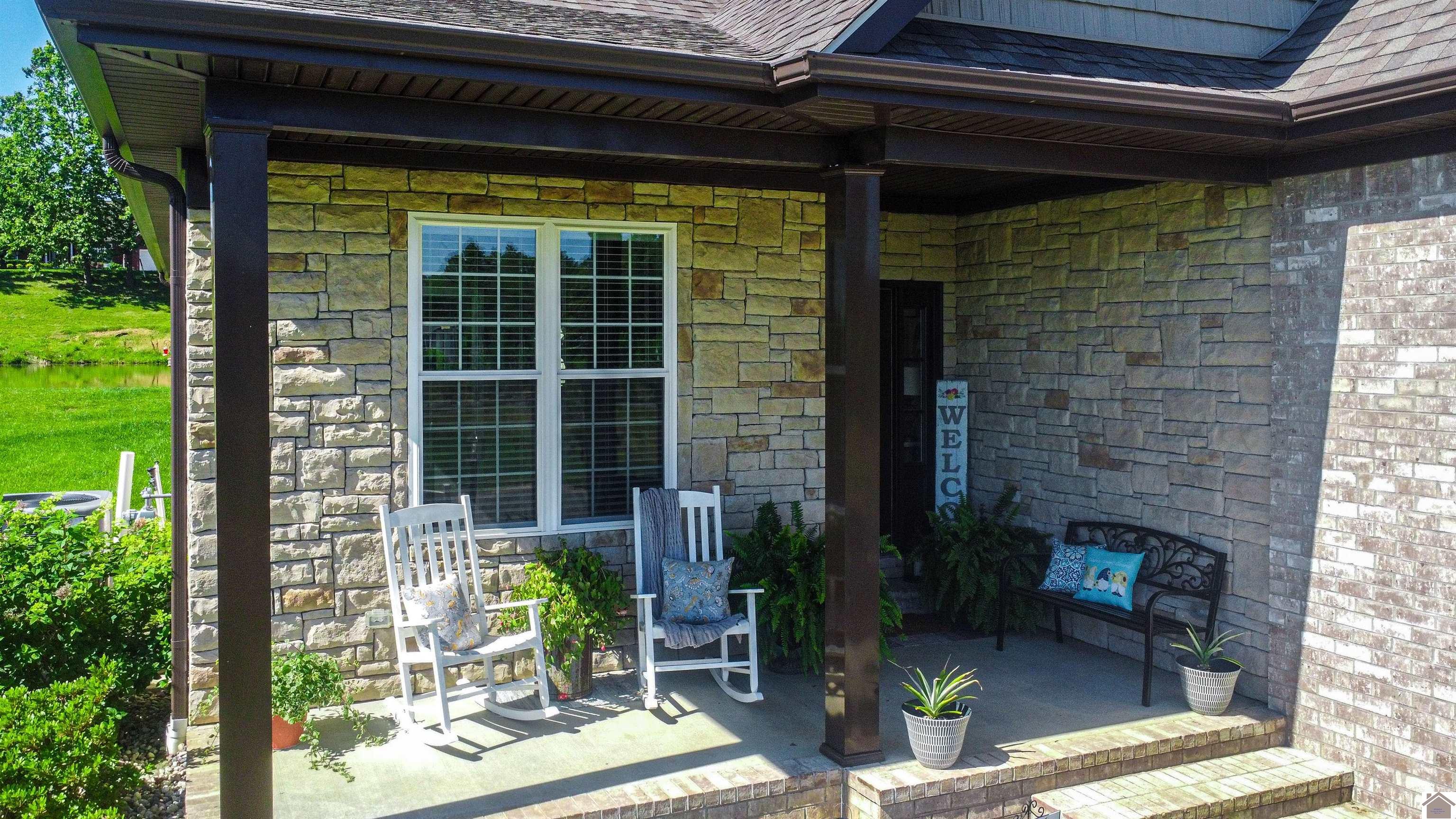 145 Falling Brook, Paducah, KY 42003 Listing Photo  3
