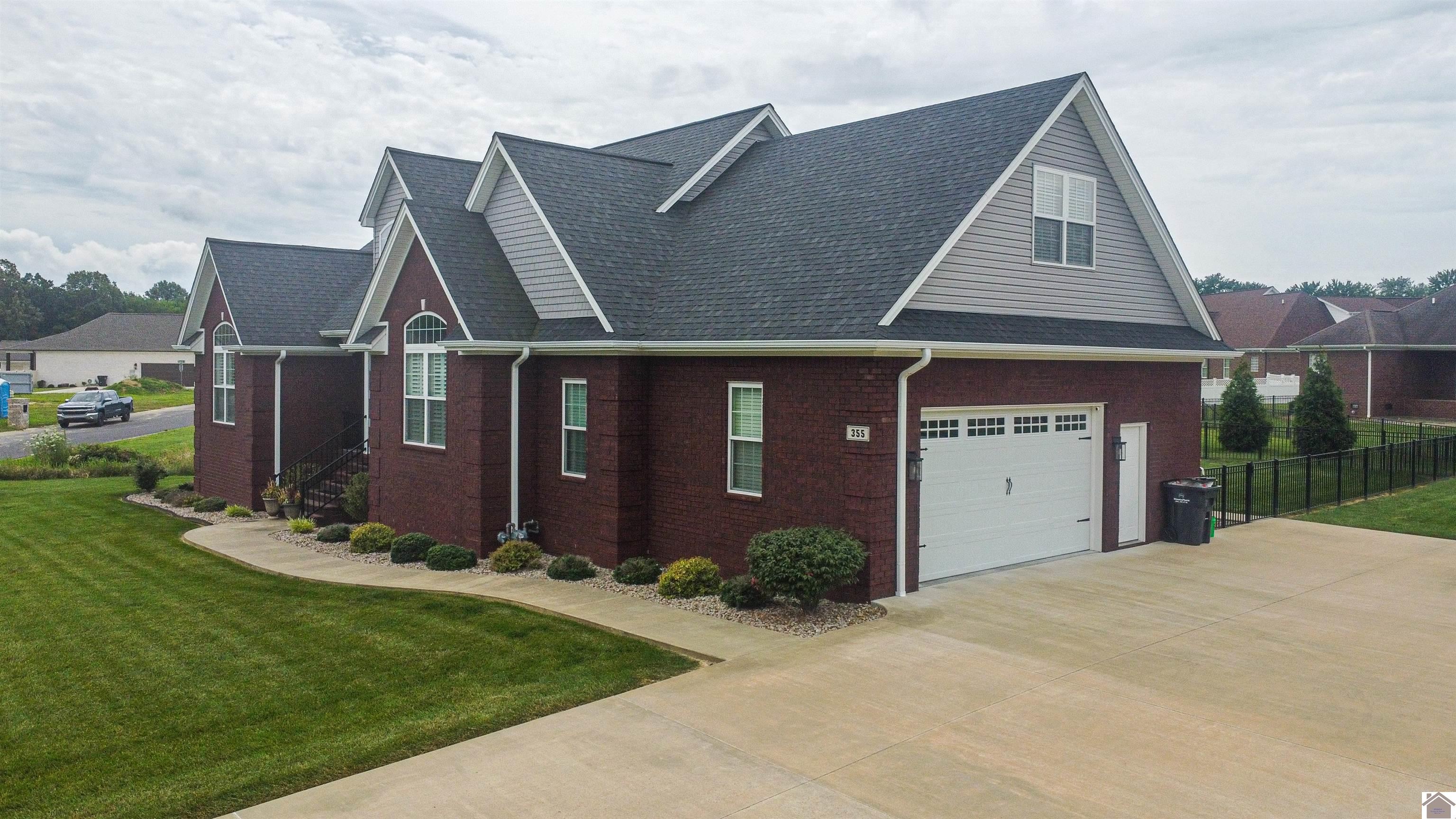 355 Cimarron Way, Paducah, KY 42001 Listing Photo  2