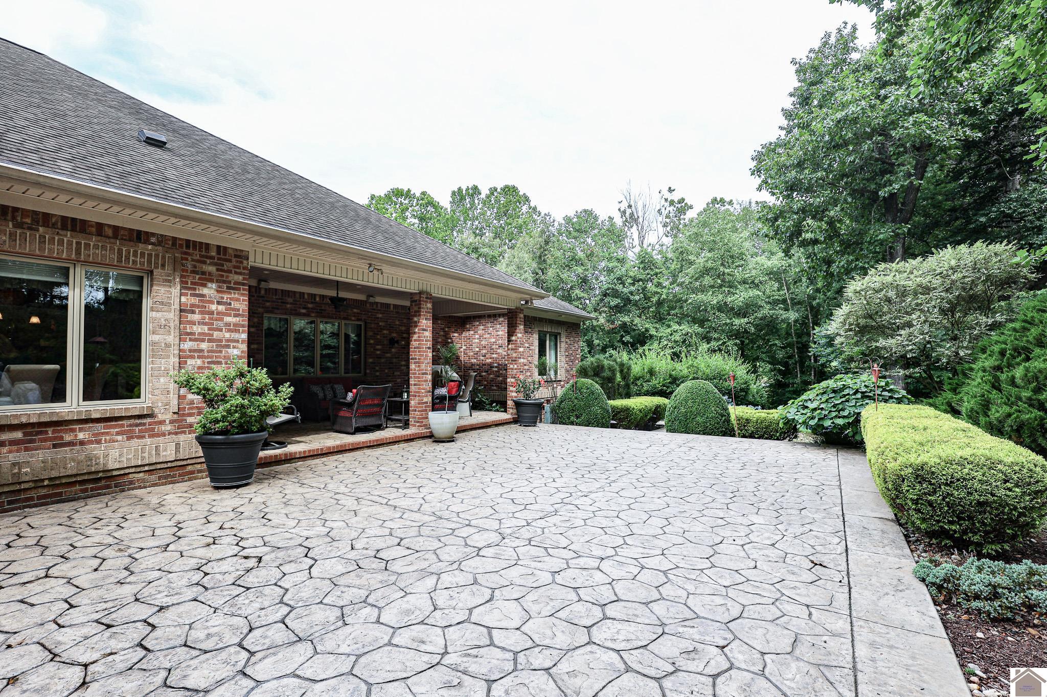400 Parker Rd, Paducah, KY 42003 Listing Photo  6