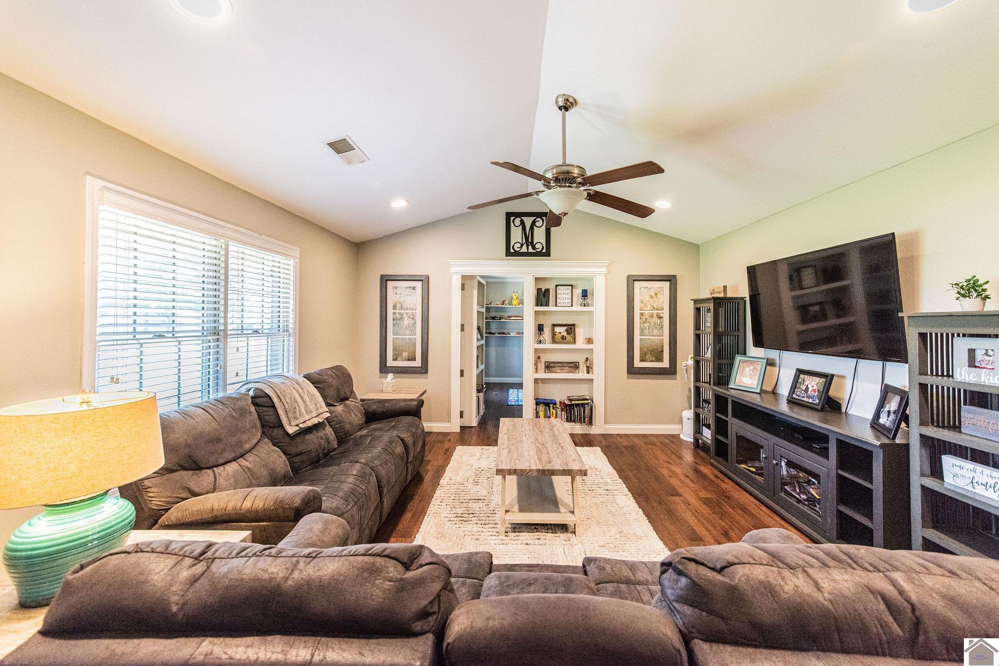 3900 Lanie Drive, Kevil, KY 42053 Listing Photo  7
