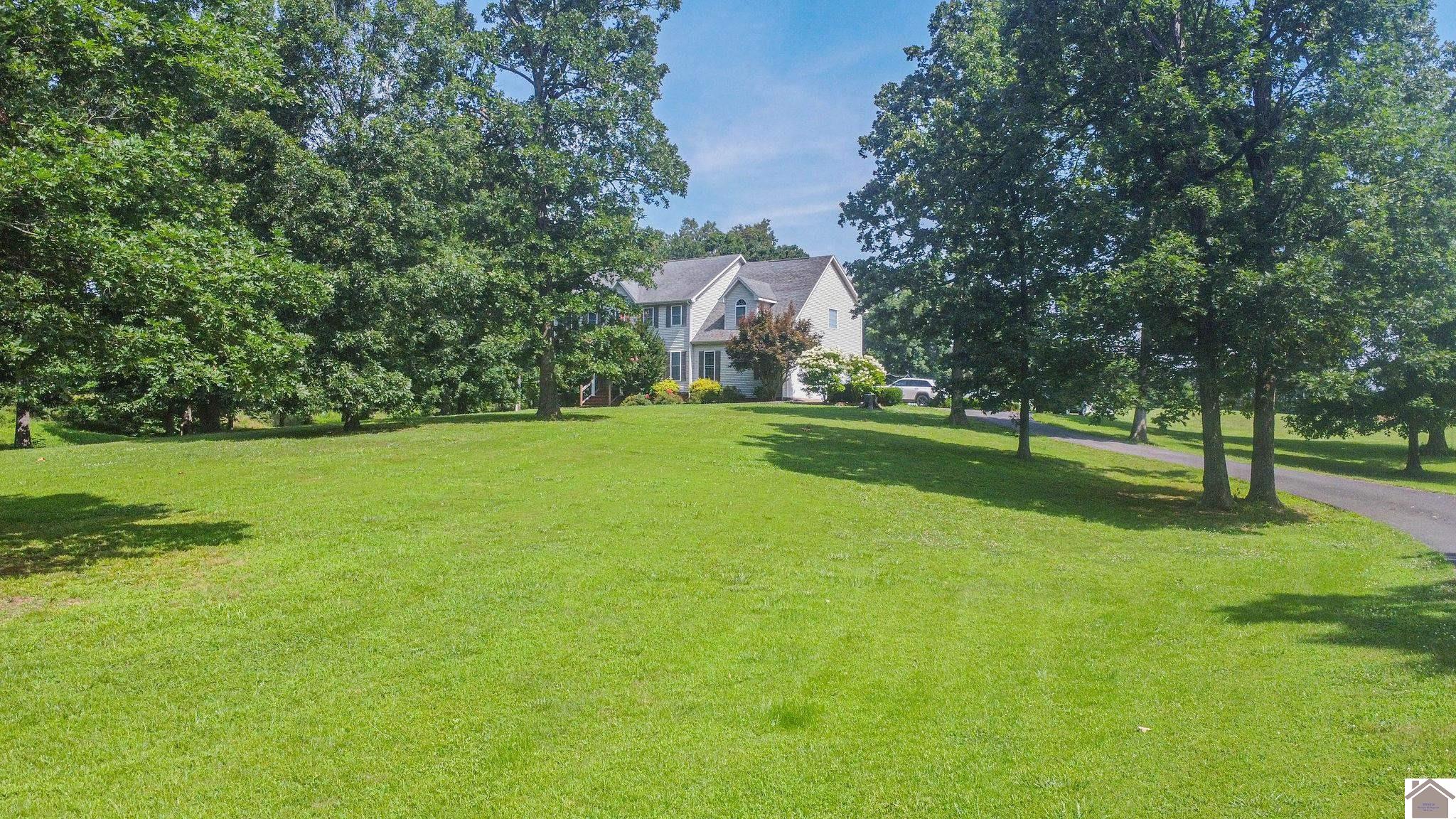 252 Clark Road, Mayfield, KY 42066 Listing Photo  2