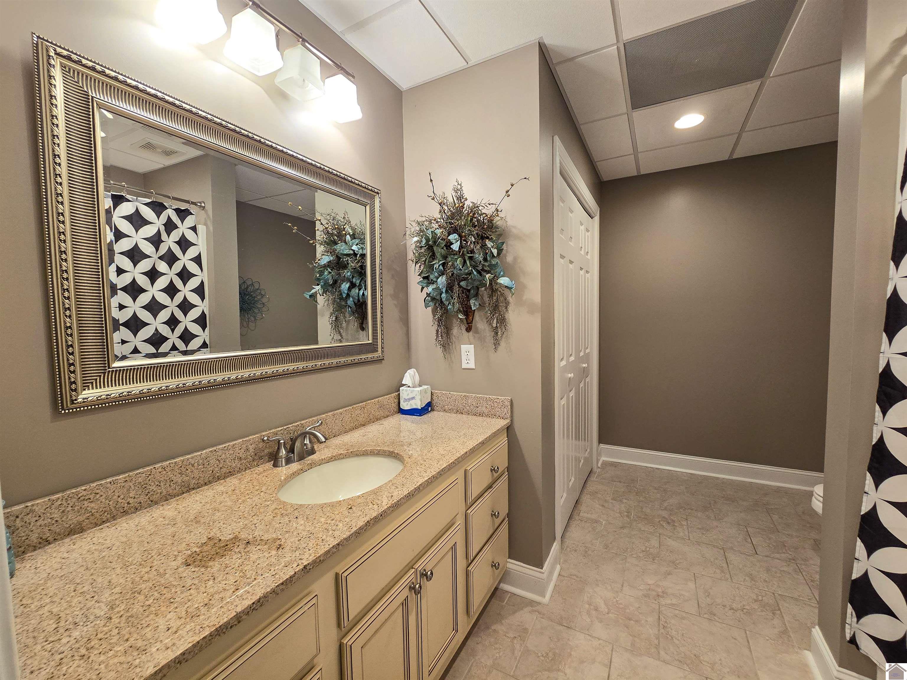 130 Hunting Creek, Paducah, KY 42003 Listing Photo  32