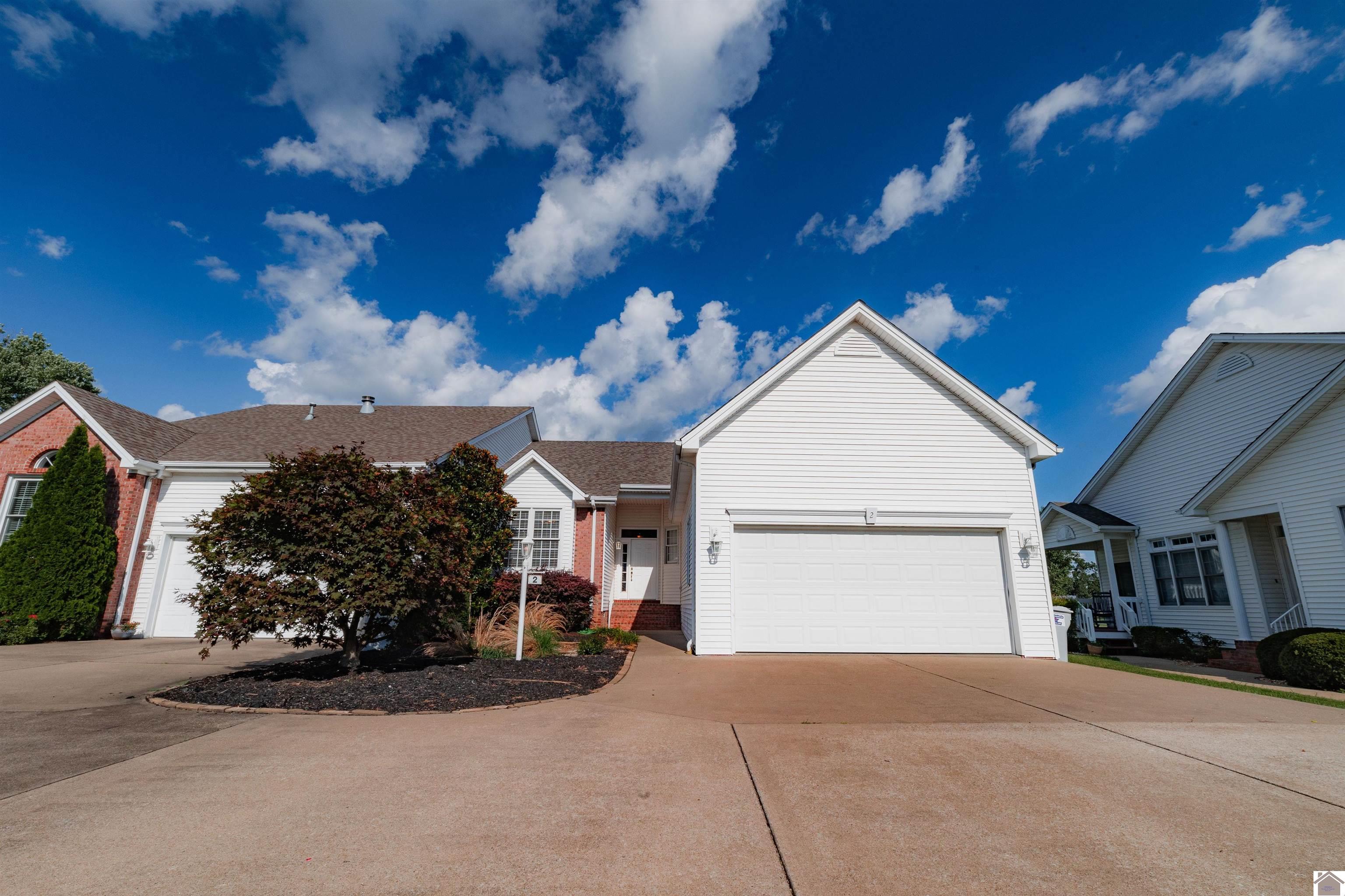 2 Village Dr E Lone Oak KY 42003 Contract Received