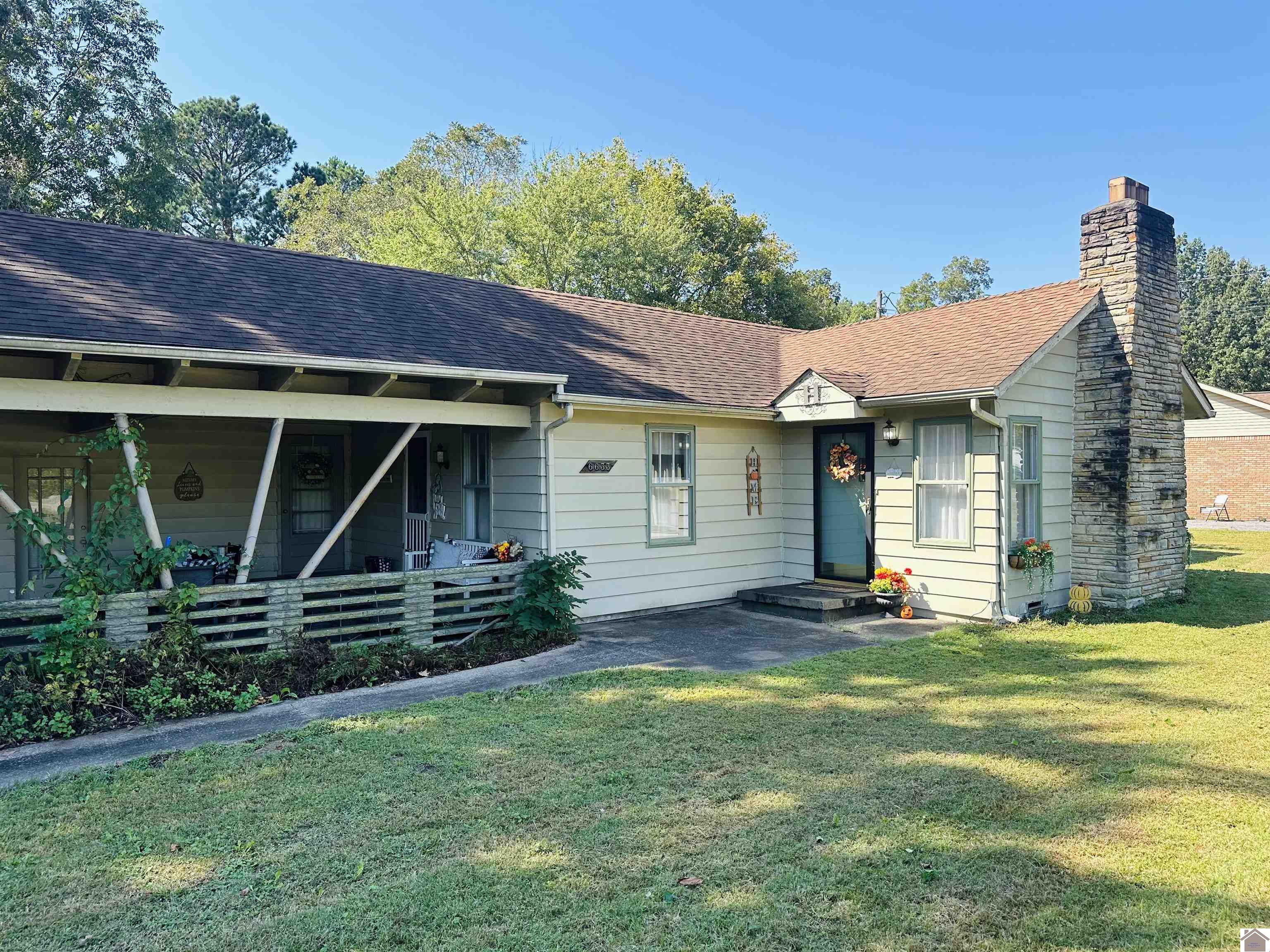 6633 Benton Road Paducah KY 42003 Active