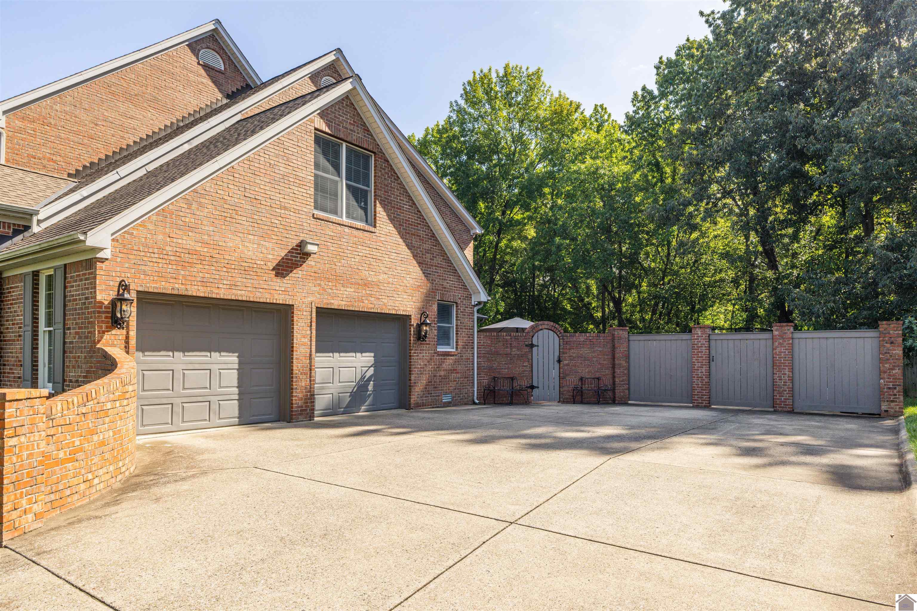 4125 Alameda Close, Paducah, KY 42001 Listing Photo  4