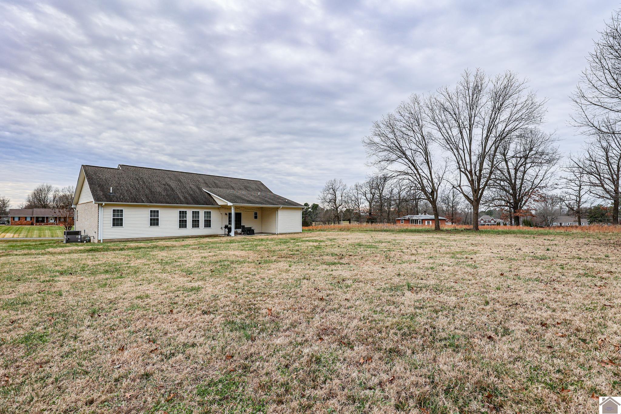 205 Bell Ln, Paducah, KY 42003 Listing Photo  7