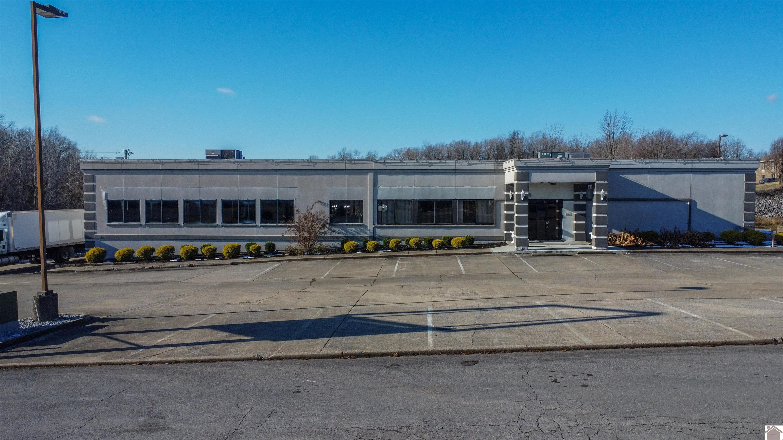 listing main picture