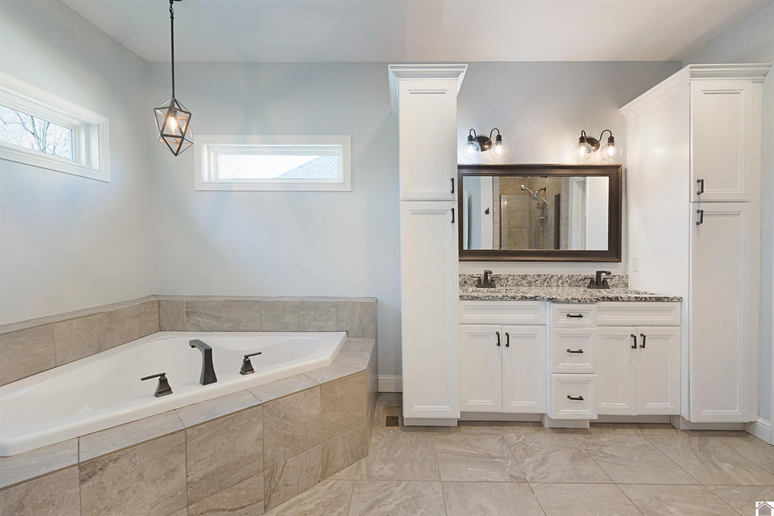 135 Pleasant View Cove, Paducah, KY 42003 Listing Photo  13