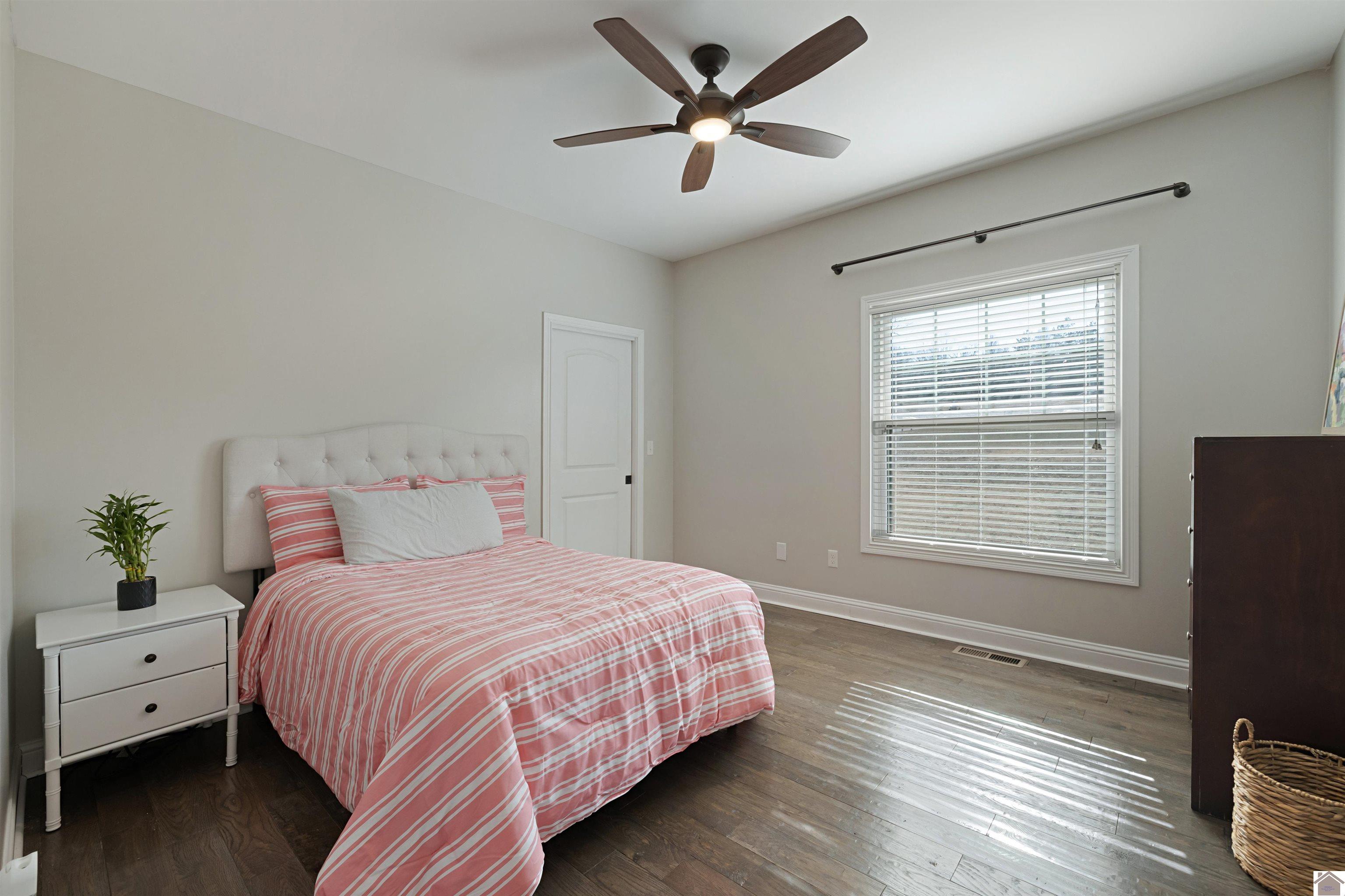 135 Pleasant View Cove, Paducah, KY 42003 Listing Photo  18