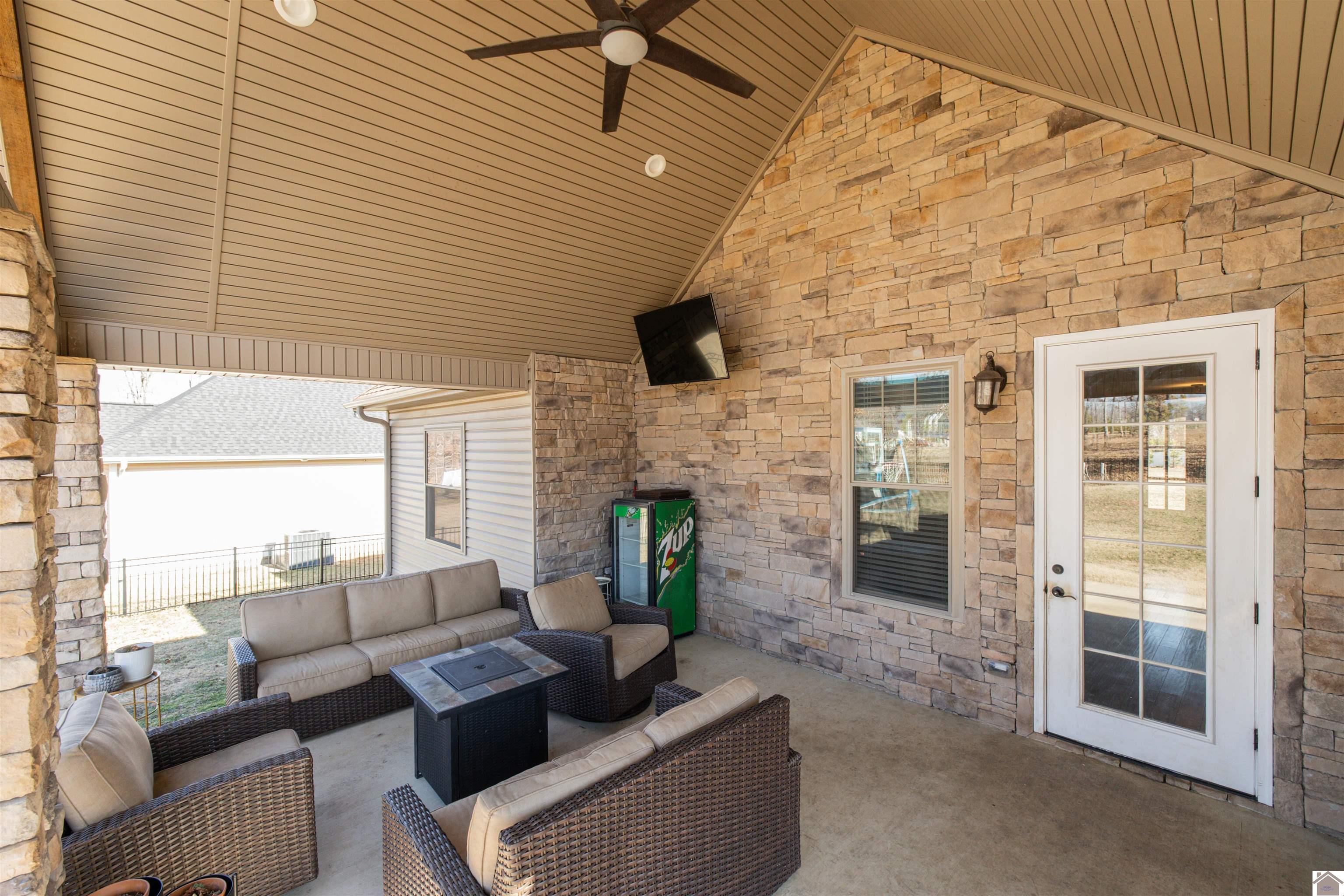 135 Pleasant View Cove, Paducah, KY 42003 Listing Photo  25