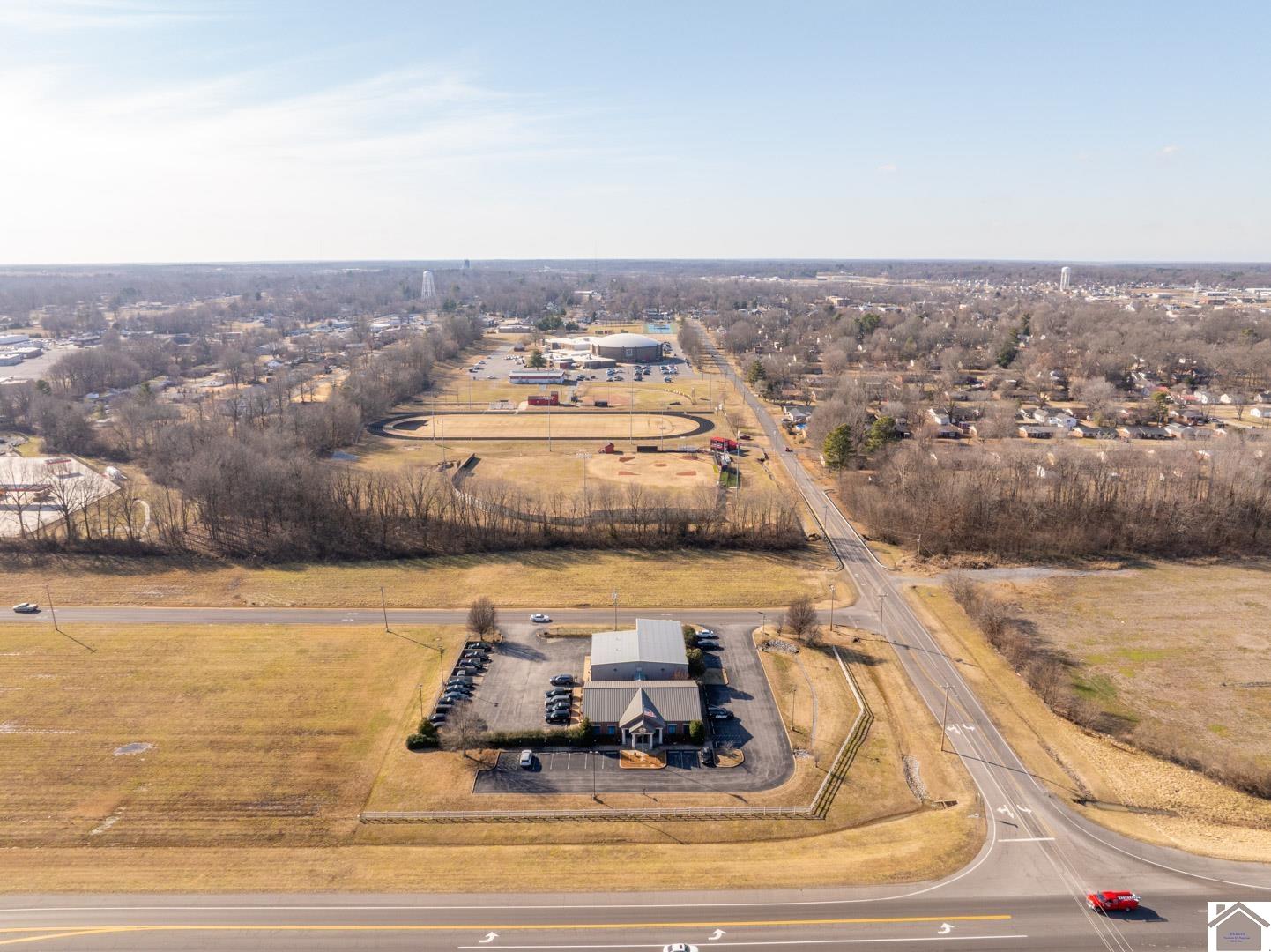 900 S Commonwealth Drive, Mayfield, KY 42066 Listing Photo  11