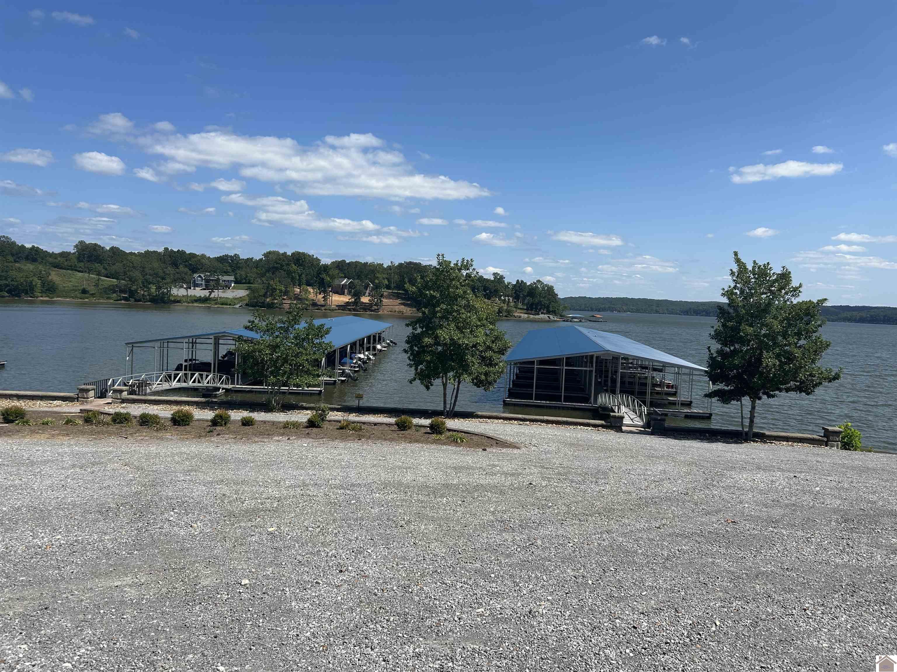 142 Trails End Lane, Murray, KY 42071 Listing Photo  5