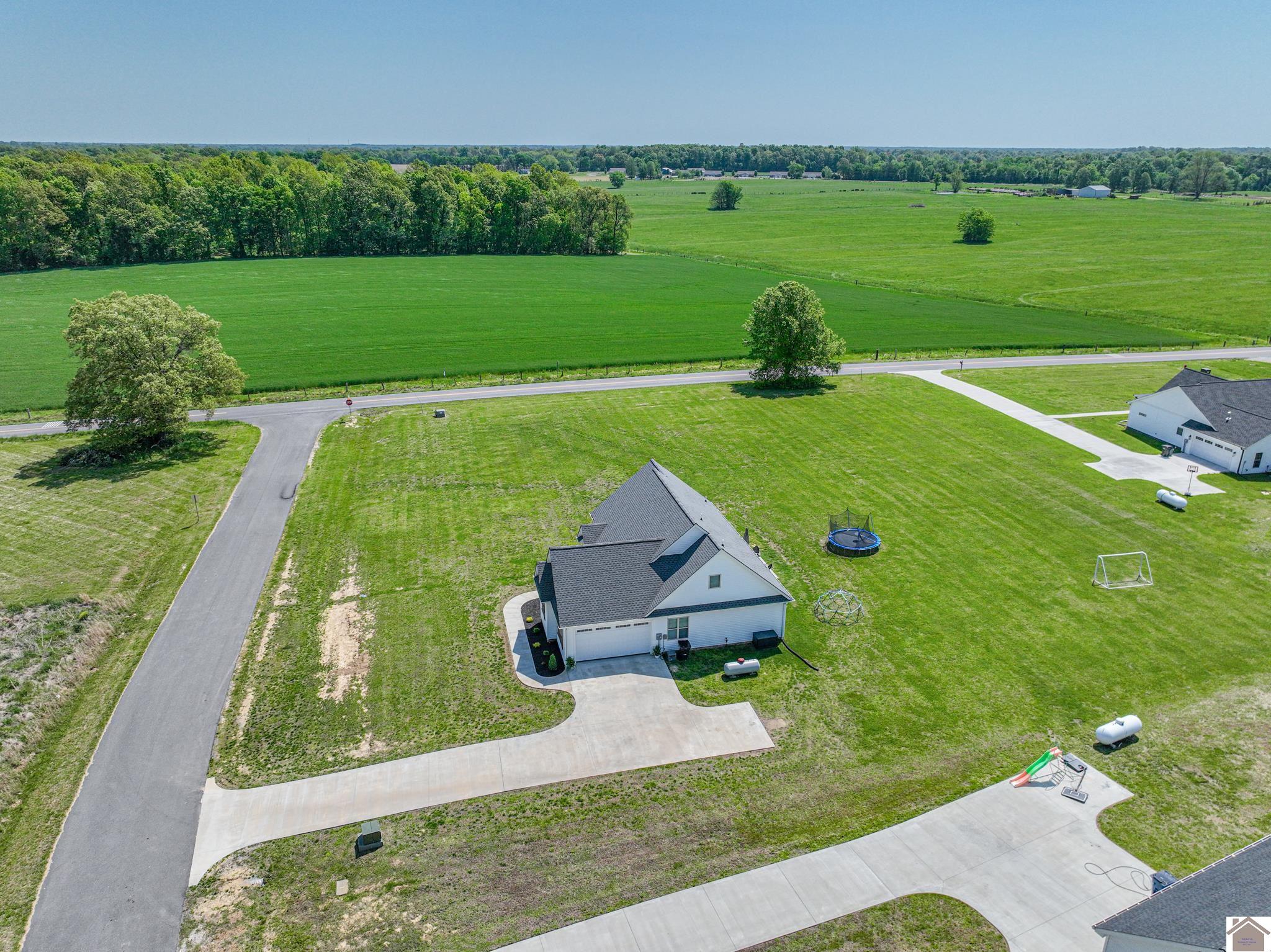 100 Jordan Road, West Paducah, KY 42086 Listing Photo  6