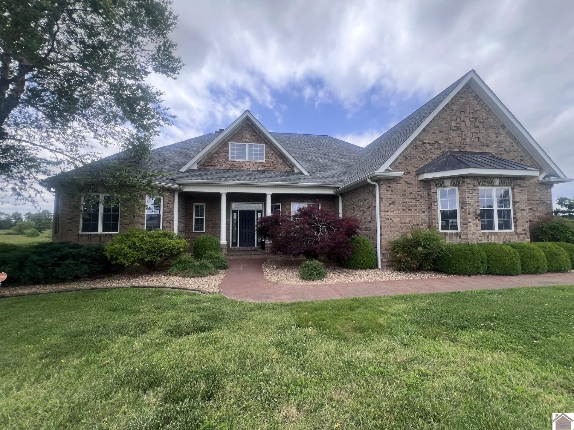 395 Yorkshire Dales, Mayfield, KY 42066 Listing Photo  1